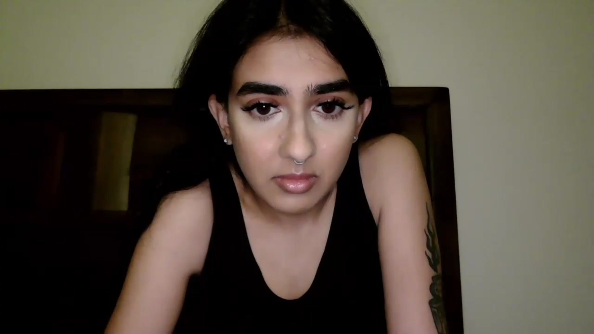 Gallery image thumbnail from RoxyRhapsody's myfreecams stream on, 11/26/2022, 23:14 image 1 of 20