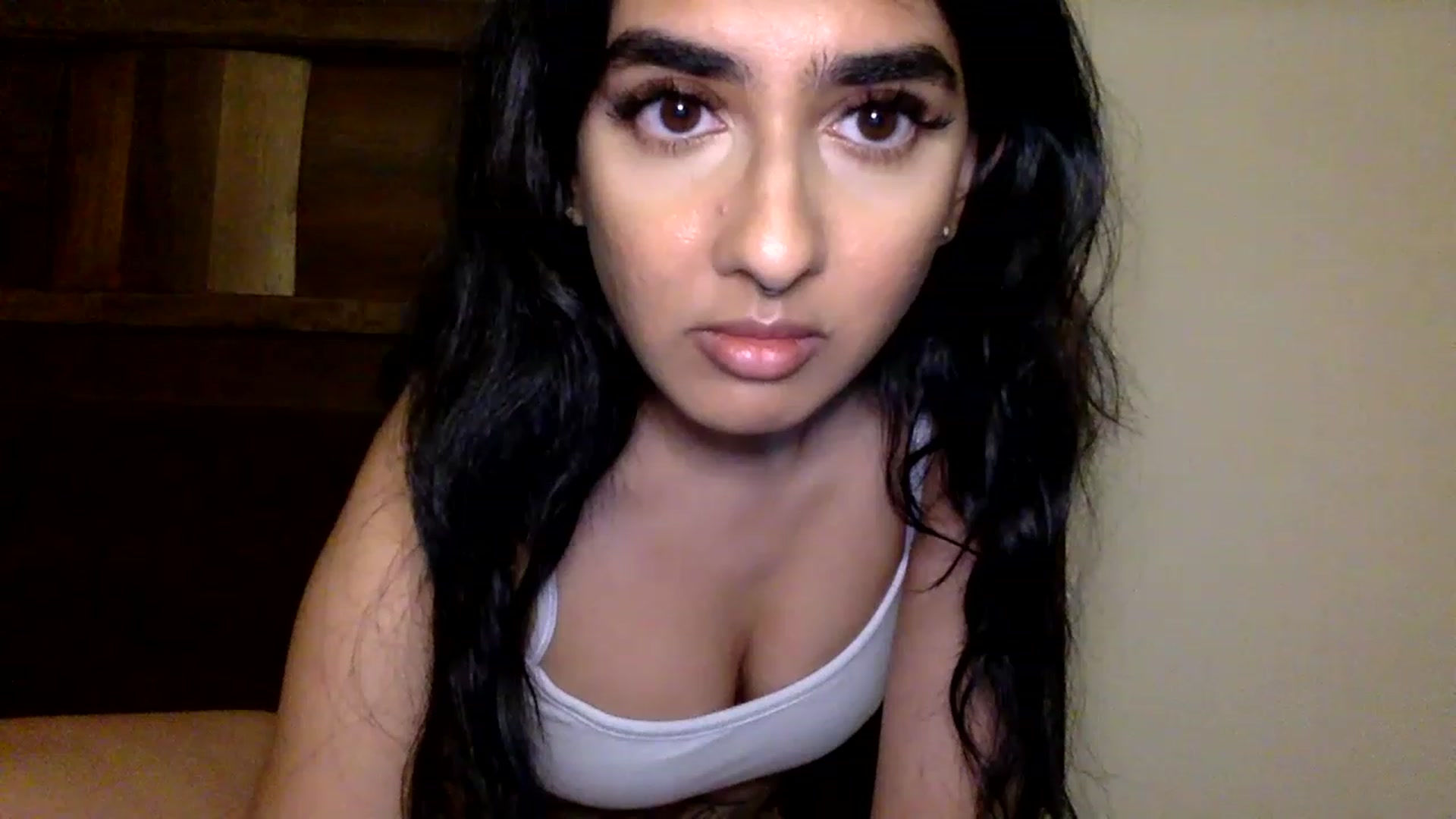 Gallery image thumbnail from RoxyRhapsody's myfreecams stream on, 11/27/2022, 04:11 image 6 of 20