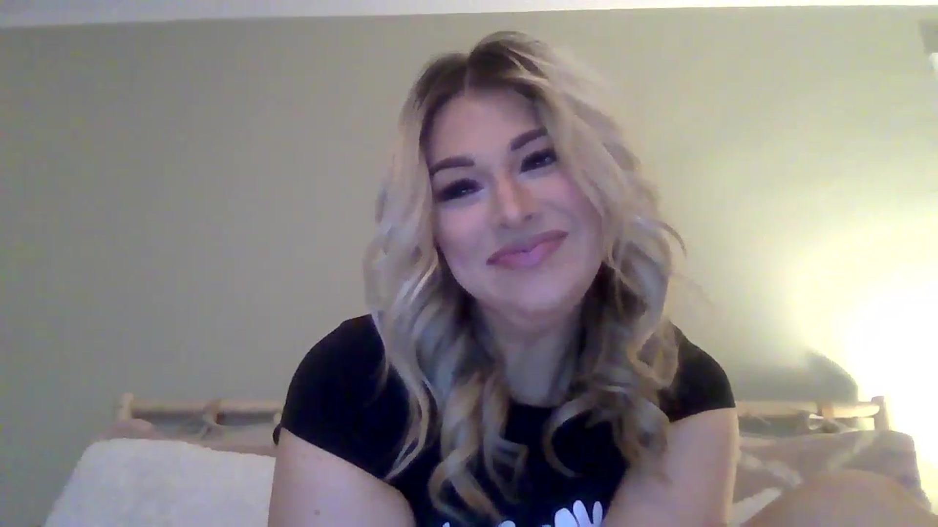 Gallery image thumbnail from Roxy_Reveals's myfreecams stream on, 03/28/2025, 16:42 image 4 of 20