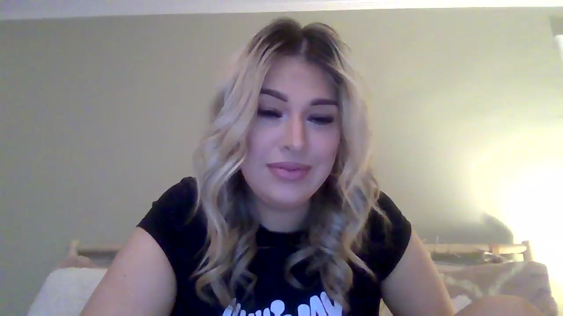 Gallery image thumbnail from Roxy_Reveals's myfreecams stream on, 03/28/2025, 16:42 image 6 of 20
