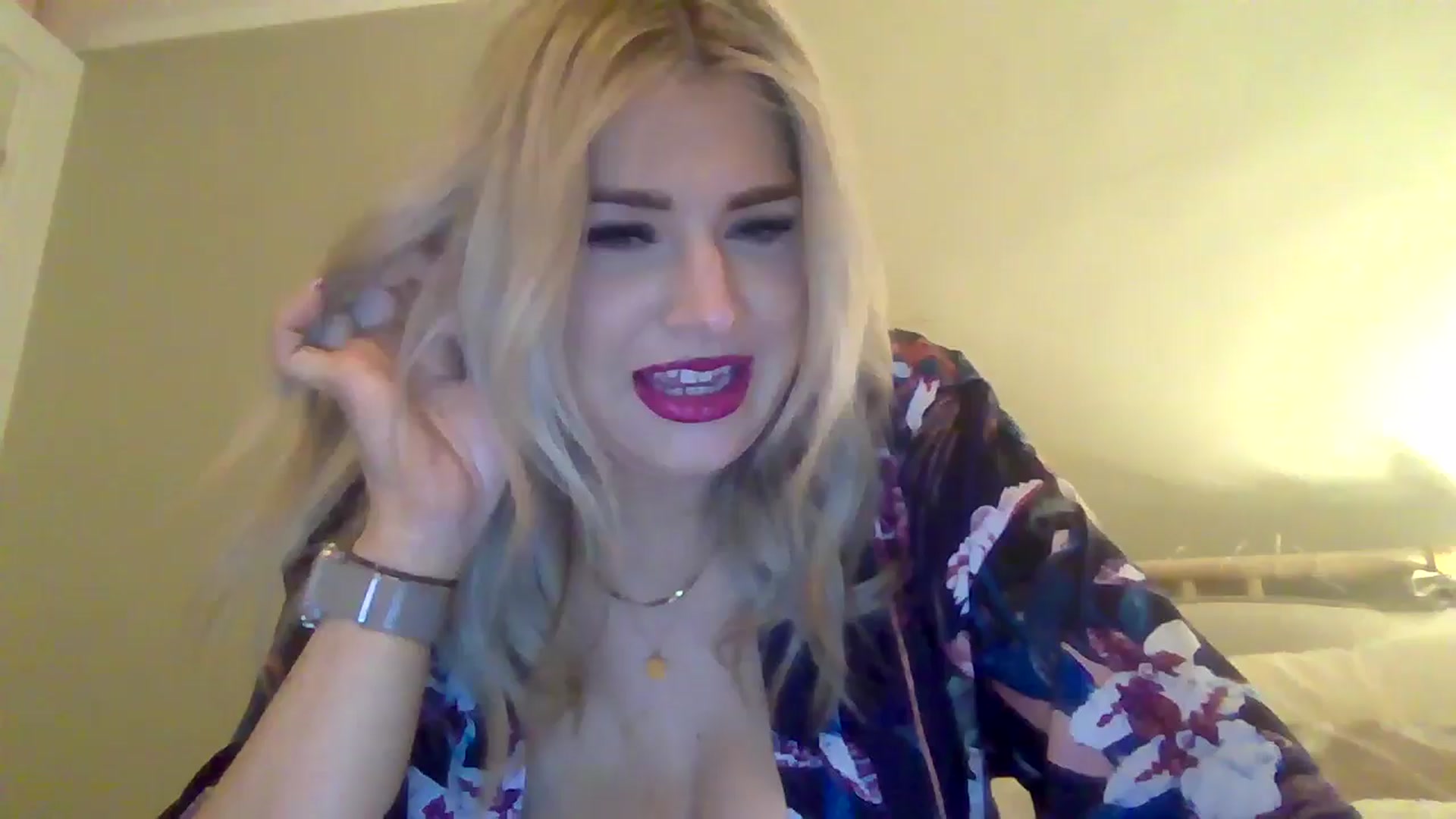 Gallery image thumbnail from Roxy_Reveals's myfreecams stream on, 03/30/2025, 22:57 image 9 of 20