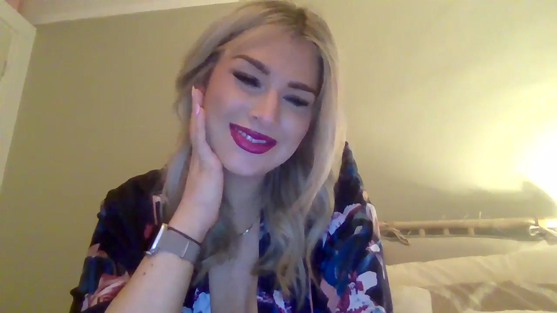 Gallery image thumbnail from Roxy_Reveals's myfreecams stream on, 03/30/2025, 22:57 image 17 of 20