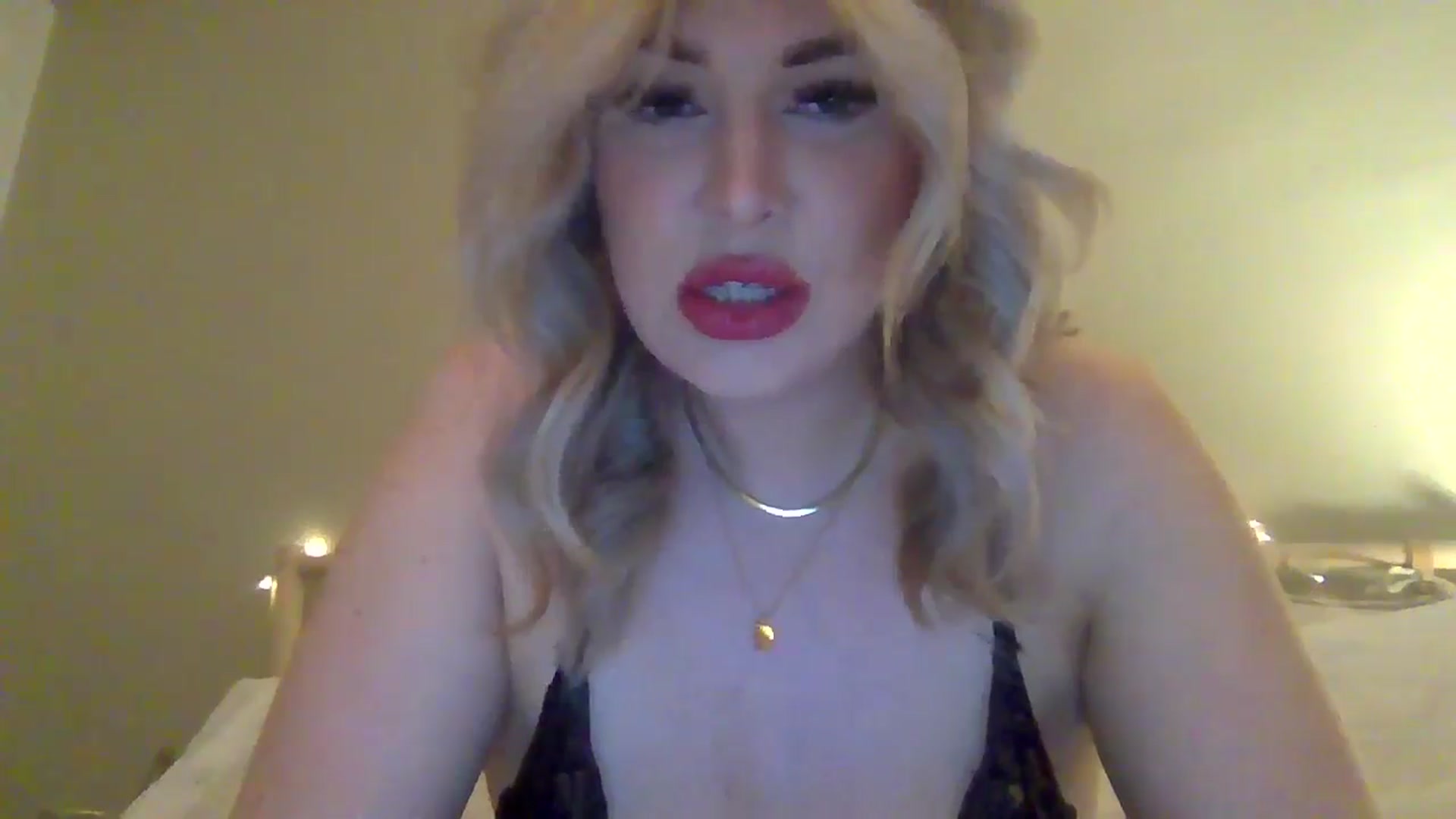 Gallery image thumbnail from Roxy_Reveals's myfreecams stream on, 04/07/2025, 19:35 image 10 of 20