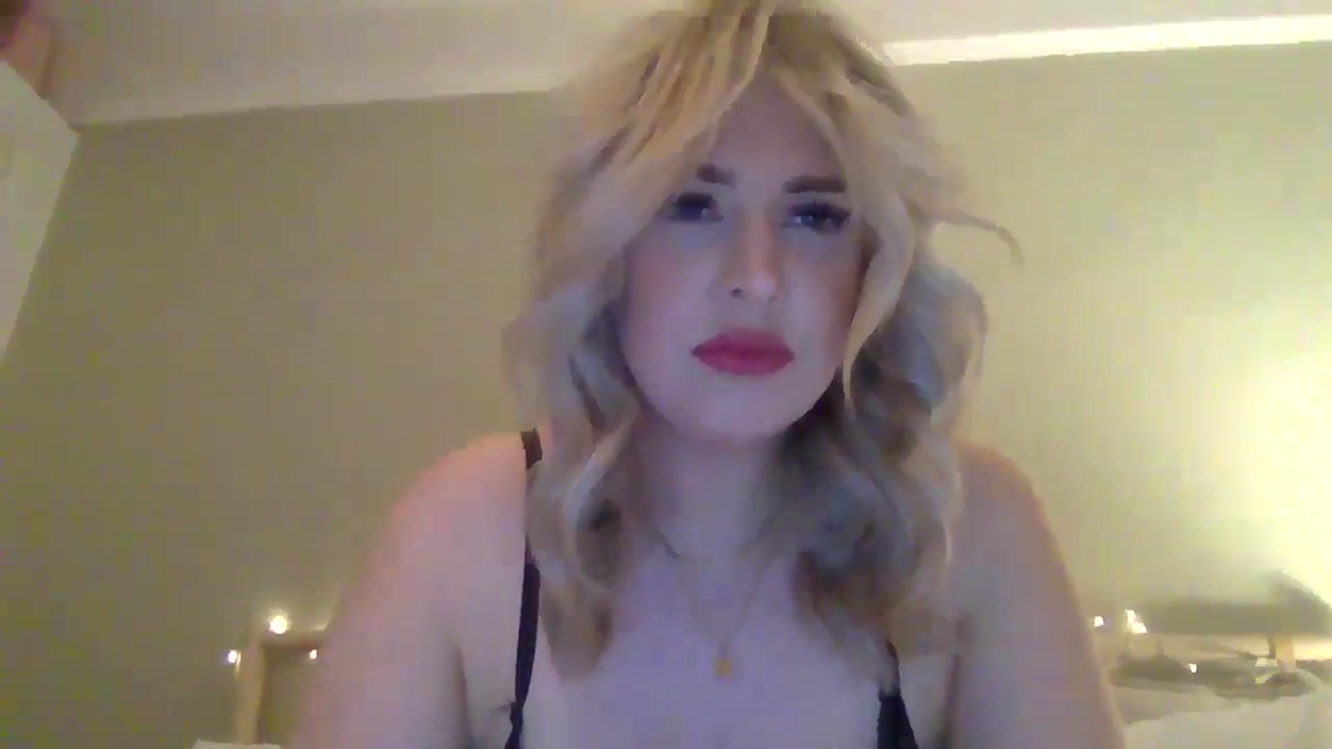 Gallery image thumbnail from Roxy_Reveals's myfreecams stream on, 04/07/2025, 20:08 image 20 of 20