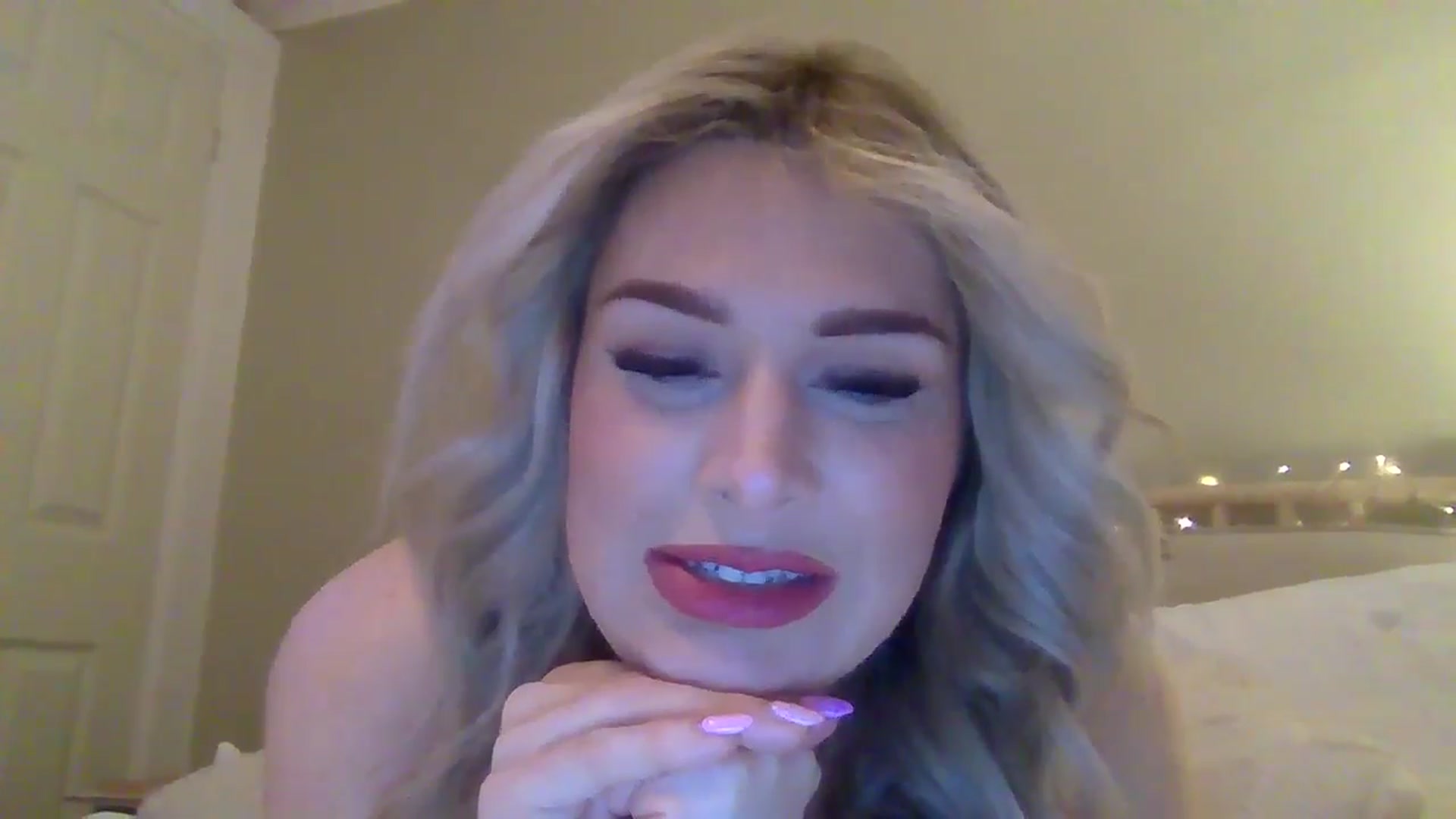 Gallery image thumbnail from Roxy_Reveals's myfreecams stream on, 04/07/2025, 21:03 image 9 of 20
