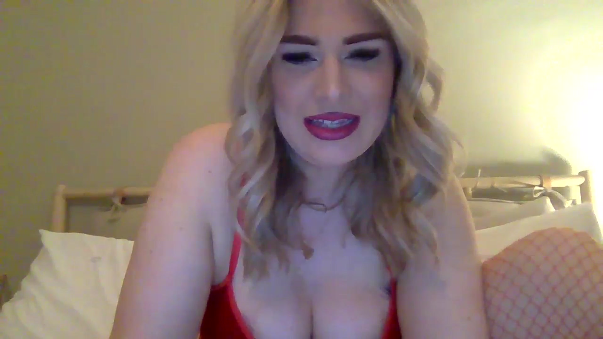Gallery image thumbnail from Roxy_Reveals's myfreecams stream on, 04/09/2025, 20:32 image 8 of 20