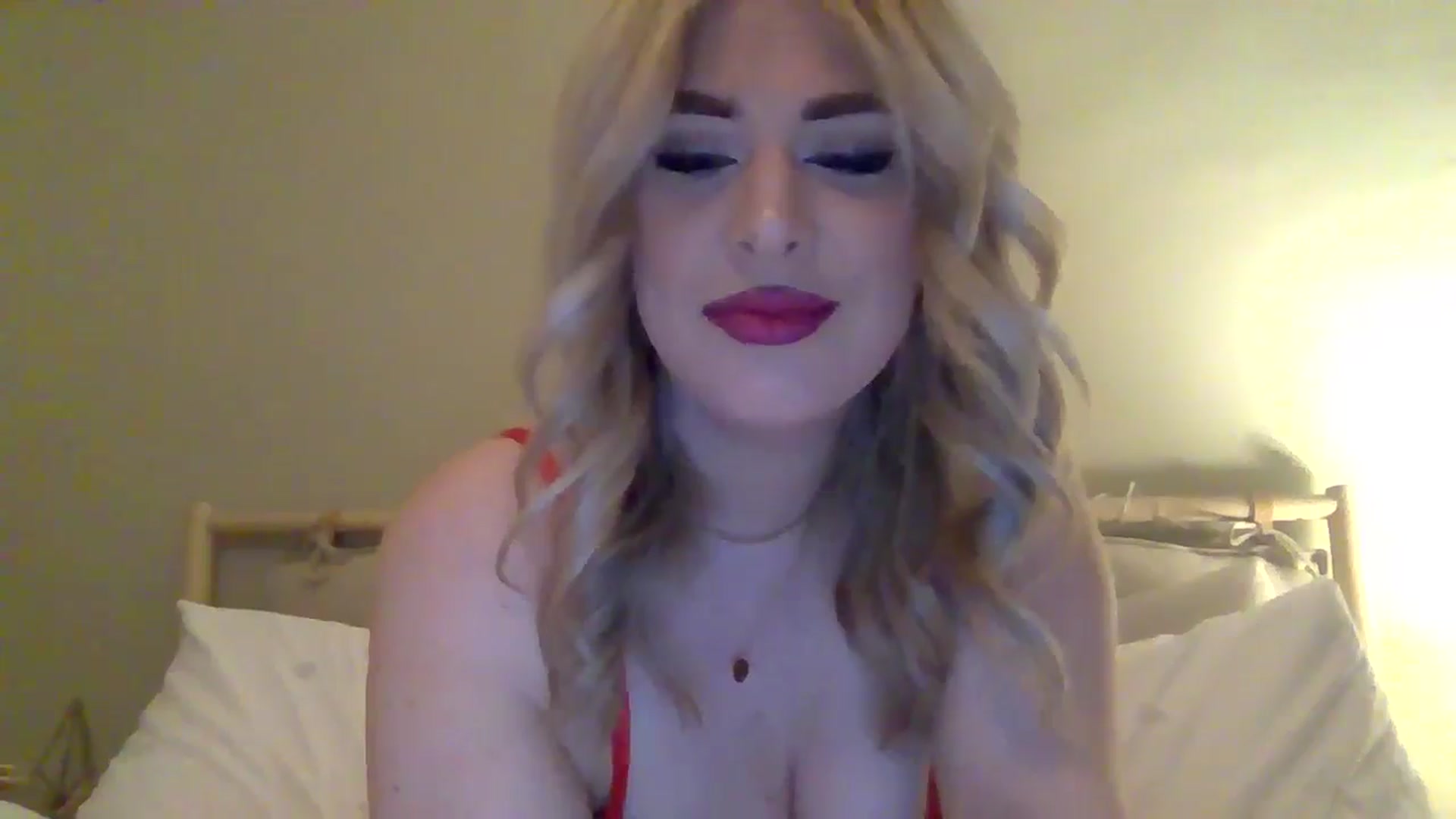 Gallery image thumbnail from Roxy_Reveals's myfreecams stream on, 04/09/2025, 21:49 image 5 of 20