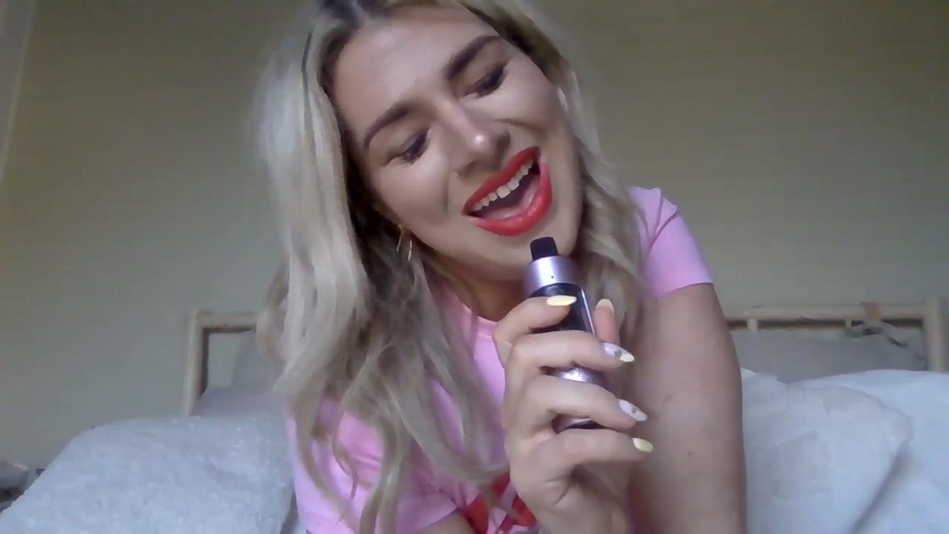 Gallery image thumbnail from Roxy_Reveals's myfreecams stream on, 04/30/2025, 18:46 image 2 of 20