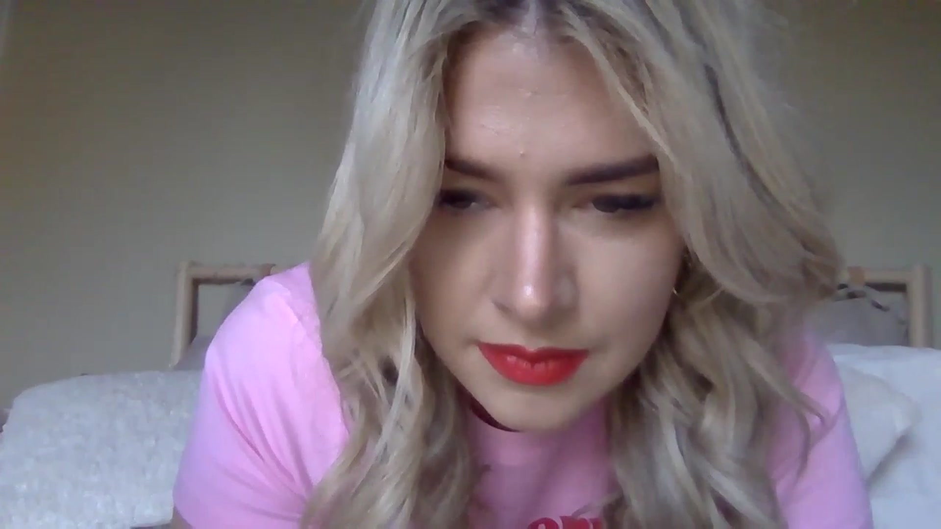 Gallery image thumbnail from Roxy_Reveals's myfreecams stream on, 04/30/2025, 18:46 image 11 of 20