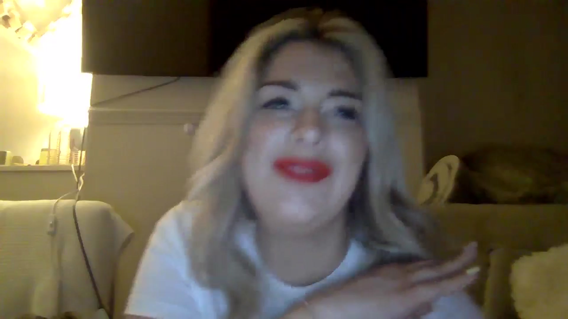 Gallery image thumbnail from Roxy_Reveals's myfreecams stream on, 05/01/2025, 22:00 image 3 of 20