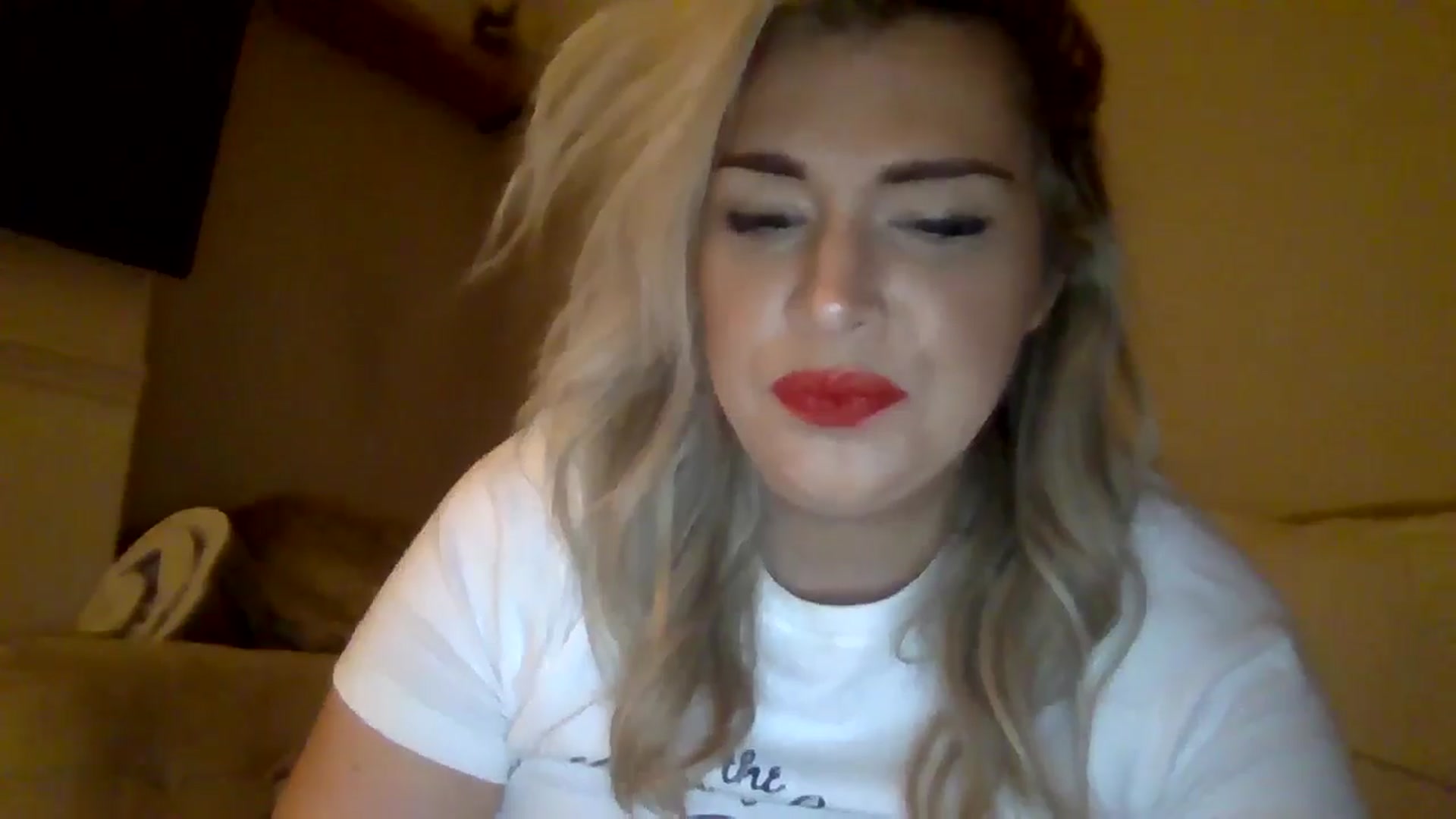 Gallery image thumbnail from Roxy_Reveals's myfreecams stream on, 05/01/2025, 23:02 image 9 of 20