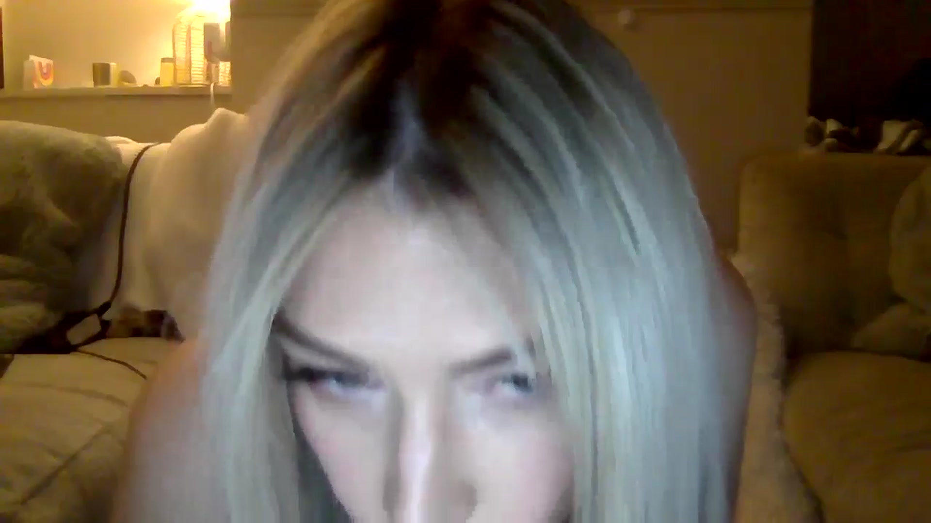 Gallery image thumbnail from Roxy_Reveals's myfreecams stream on, 05/05/2025, 21:44 image 20 of 20