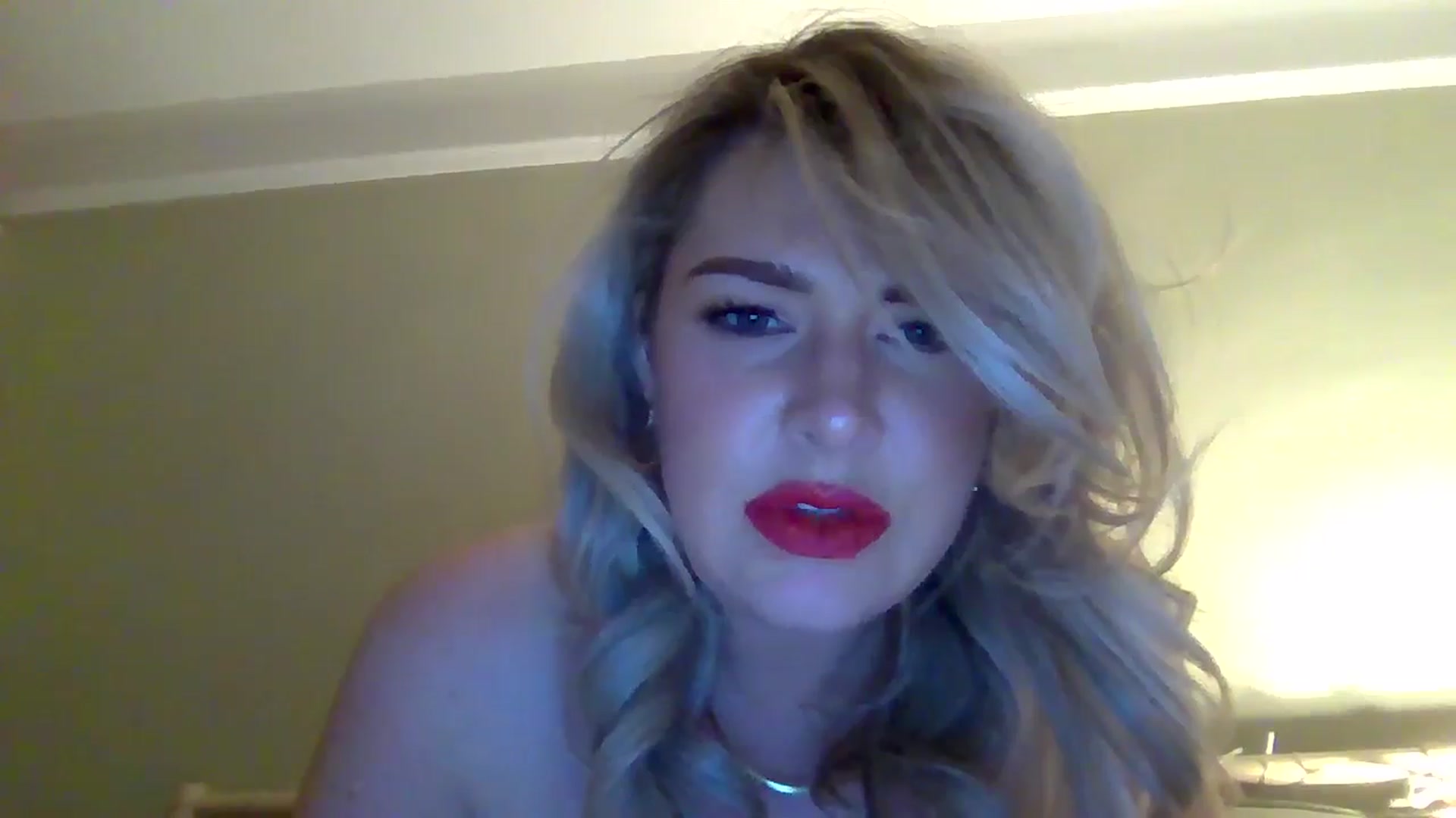 Gallery image thumbnail from Roxy_Reveals's myfreecams stream on, 05/10/2025, 20:57 image 10 of 20