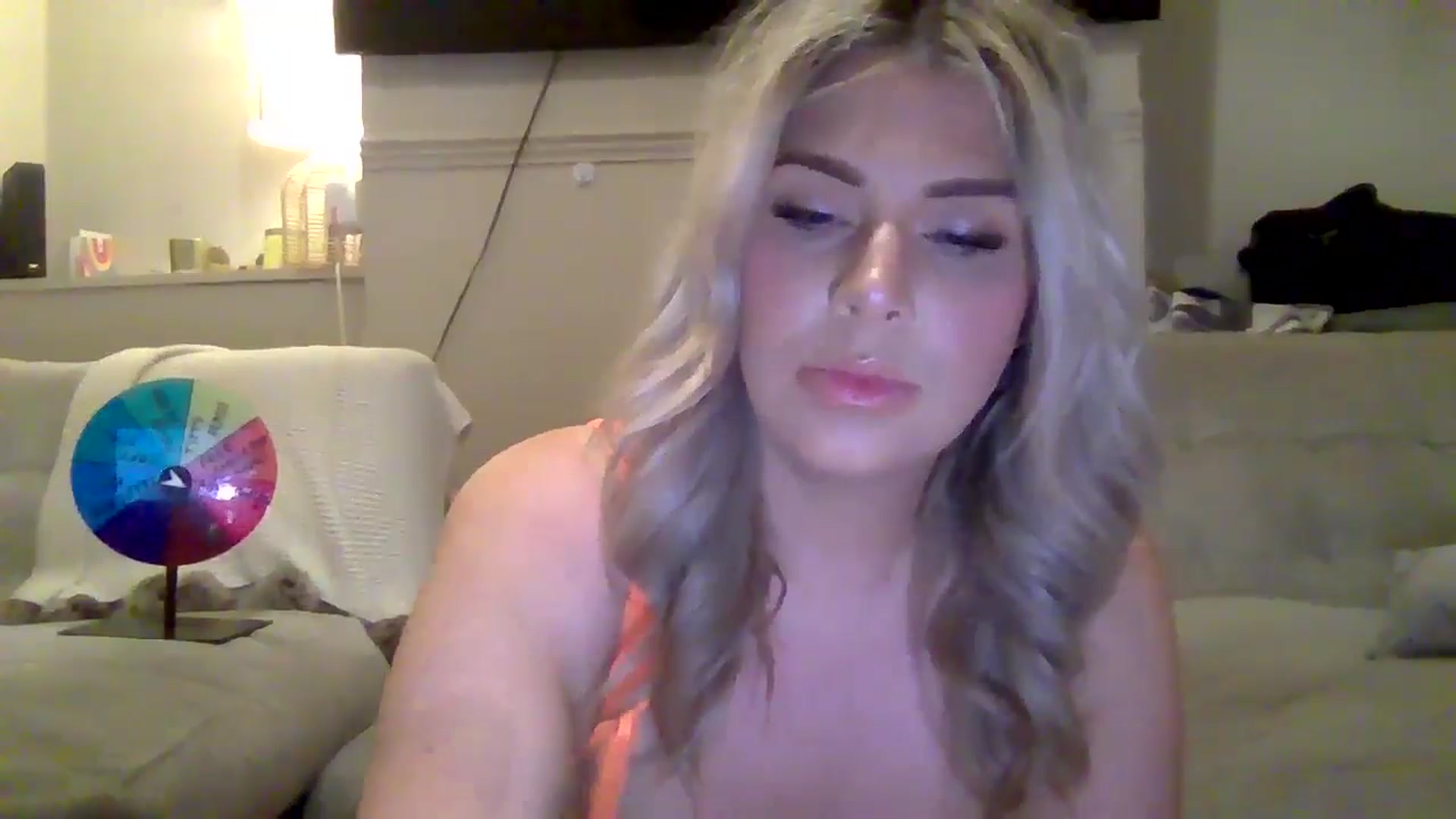 Gallery image thumbnail from Roxy_Reveals's myfreecams stream on, 05/13/2025, 21:00 image 10 of 20