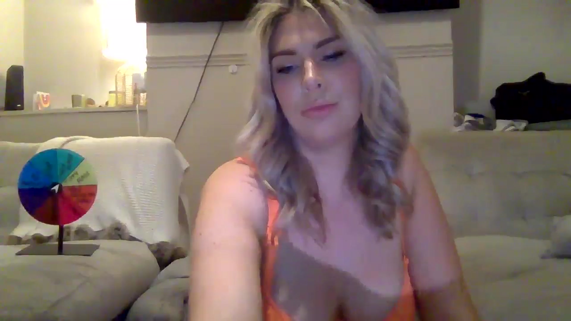 Gallery image thumbnail from Roxy_Reveals's myfreecams stream on, 05/13/2025, 21:36 image 7 of 20