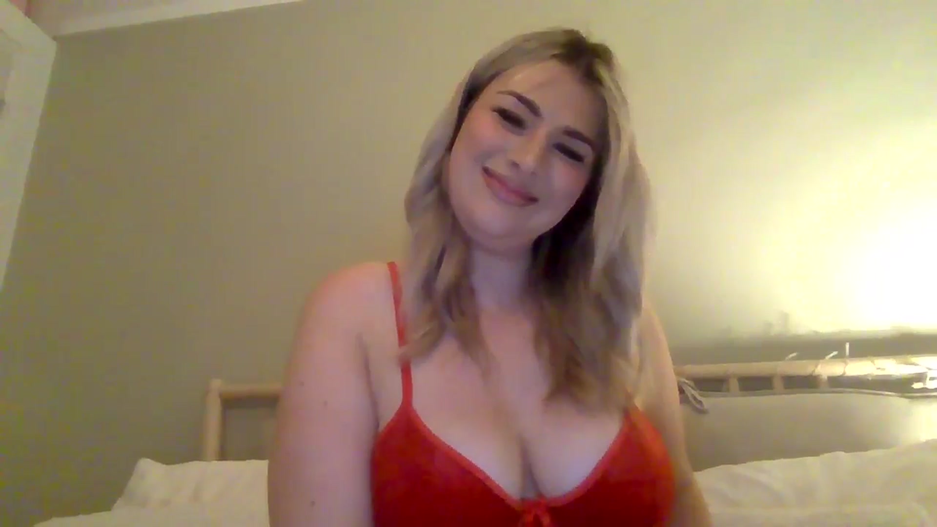 Gallery image thumbnail from Roxy_Reveals's myfreecams stream on, 05/25/2025, 21:40 image 9 of 20