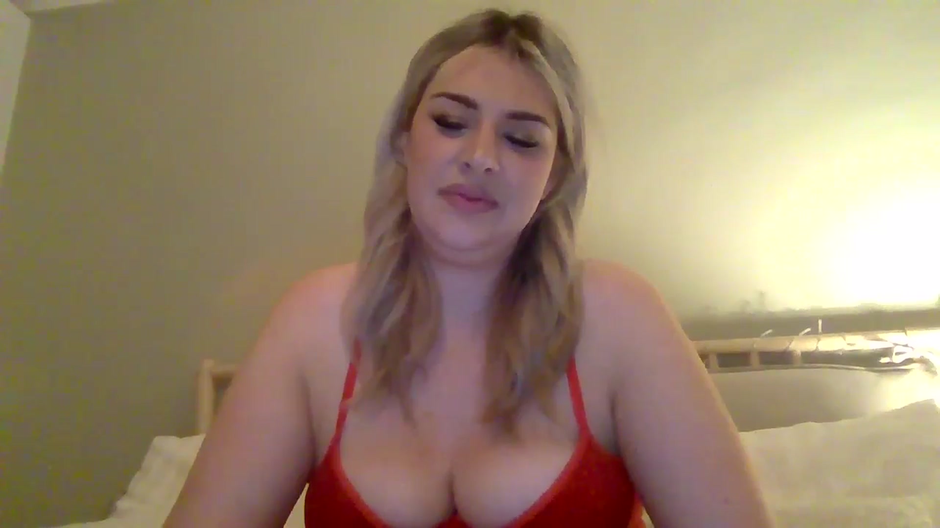 Gallery image thumbnail from Roxy_Reveals's myfreecams stream on, 05/25/2025, 22:43 image 5 of 20