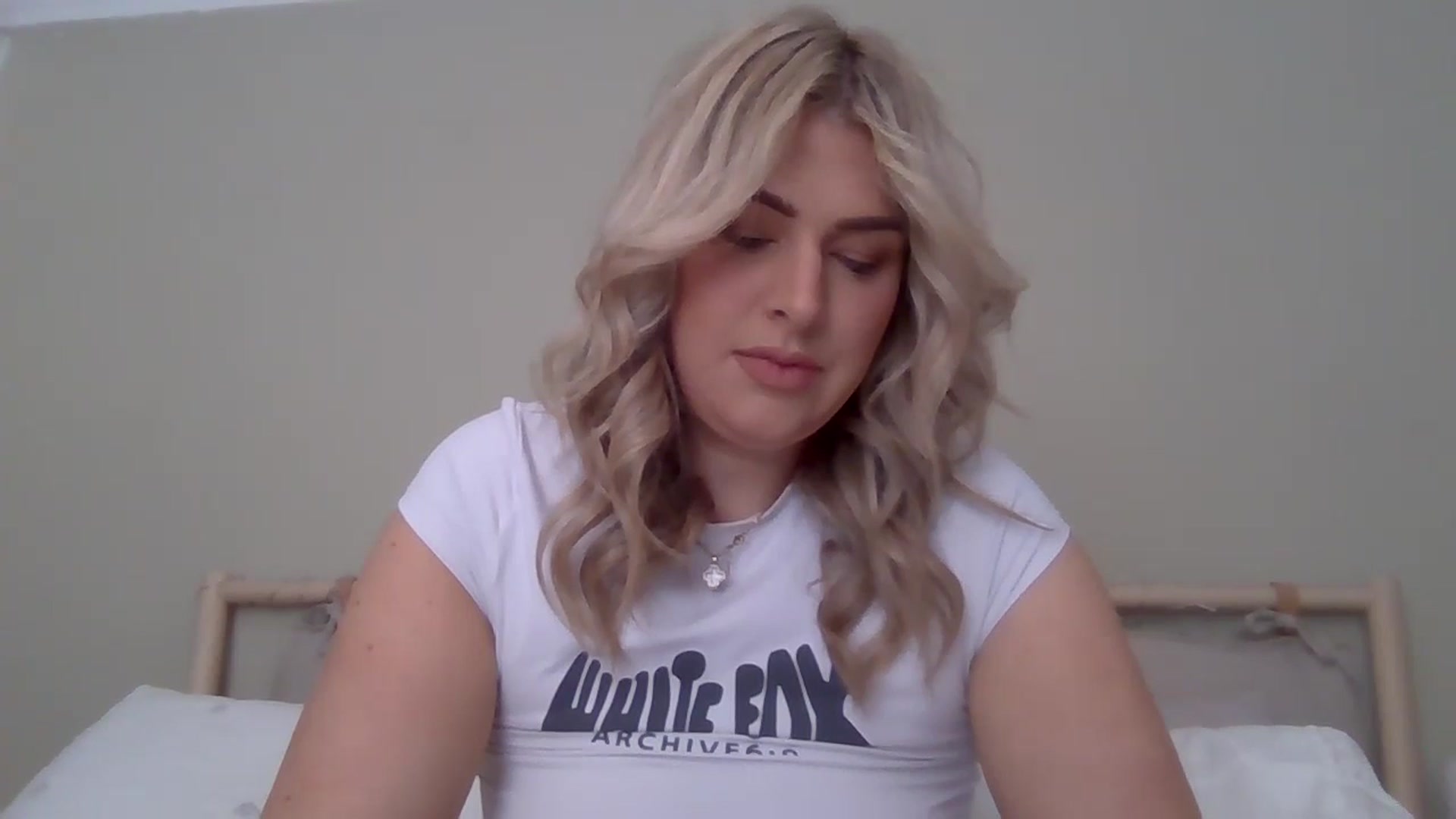 Gallery image thumbnail from Roxy_Reveals's myfreecams stream on, 06/05/2025, 10:12 image 8 of 20