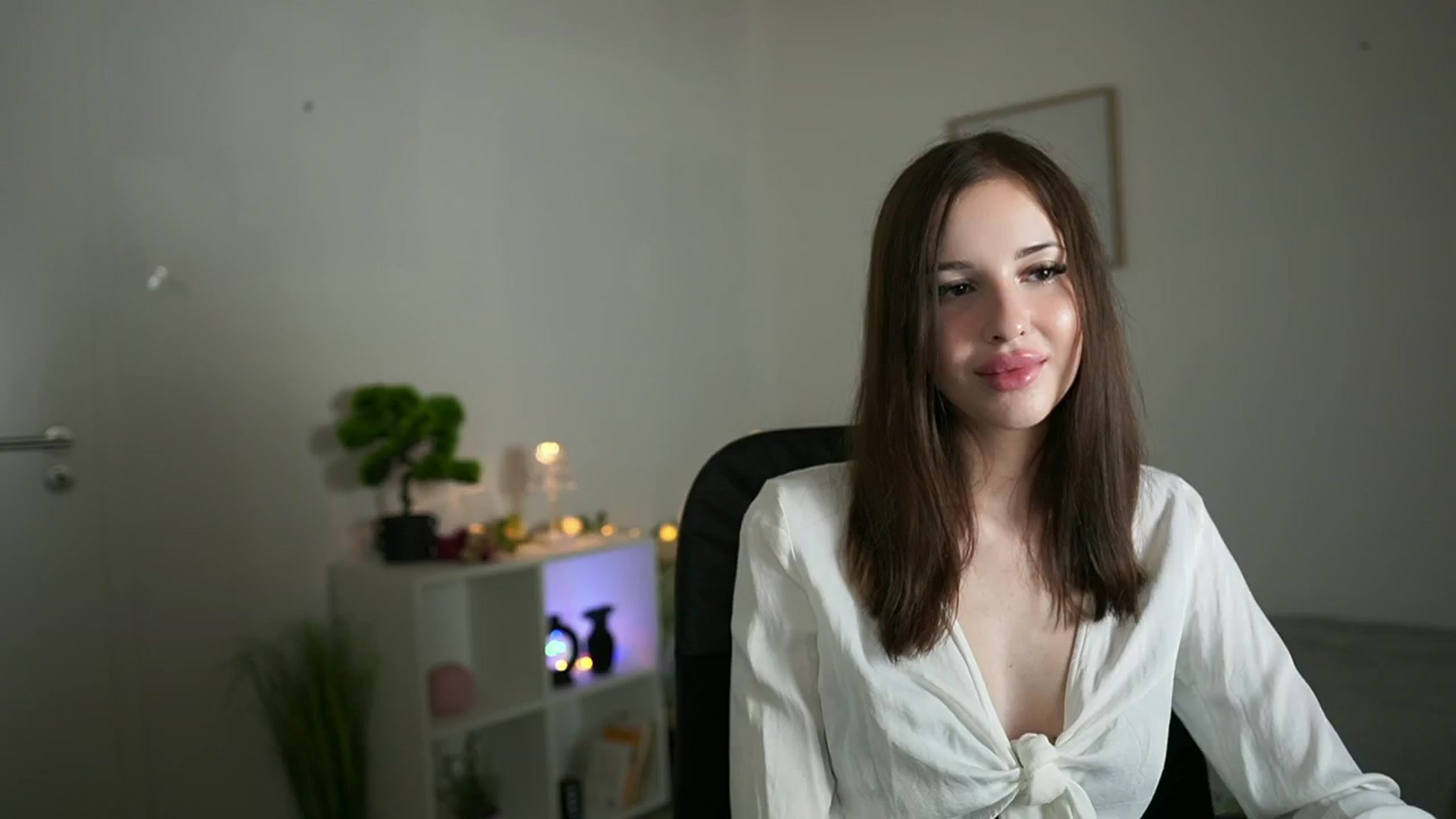 Gallery image thumbnail from Roxy_Russh_'s myfreecams stream on, 05/24/2024, 14:56 image 6 of 20