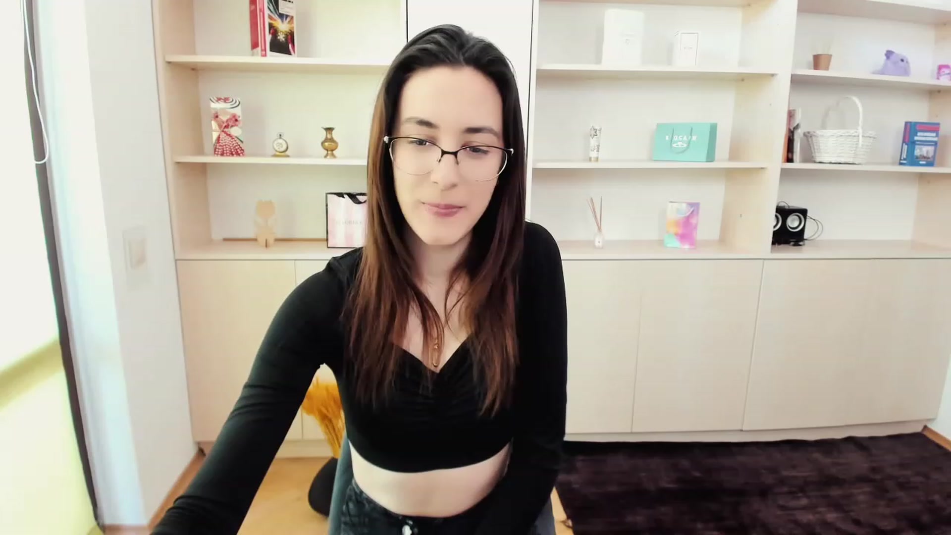Gallery image thumbnail from RoyalKitten's myfreecams stream on, 05/01/2023, 10:03 image 10 of 20