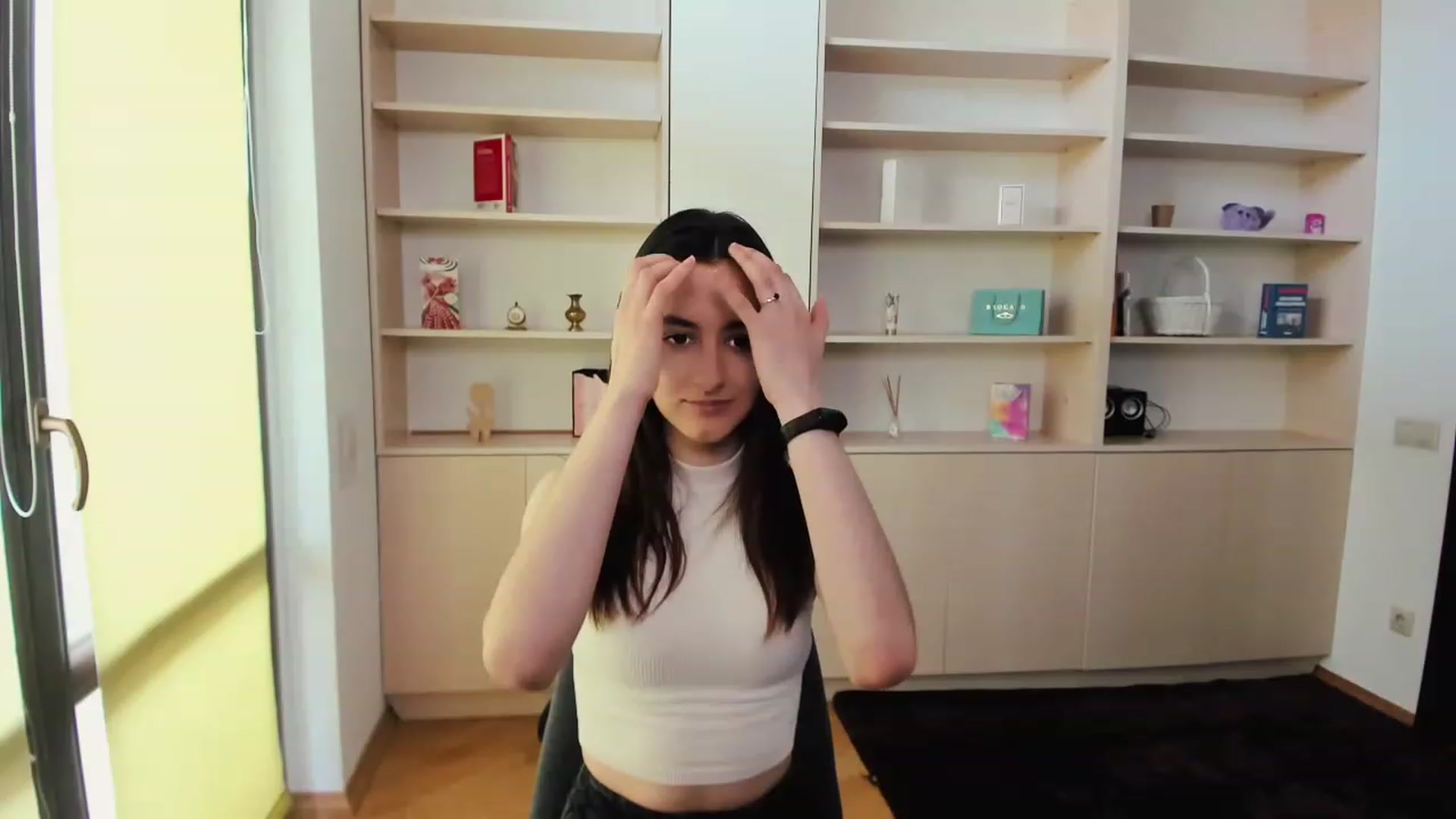 Gallery image thumbnail from RoyalKitten's myfreecams stream on, 05/02/2023, 07:53 image 15 of 20