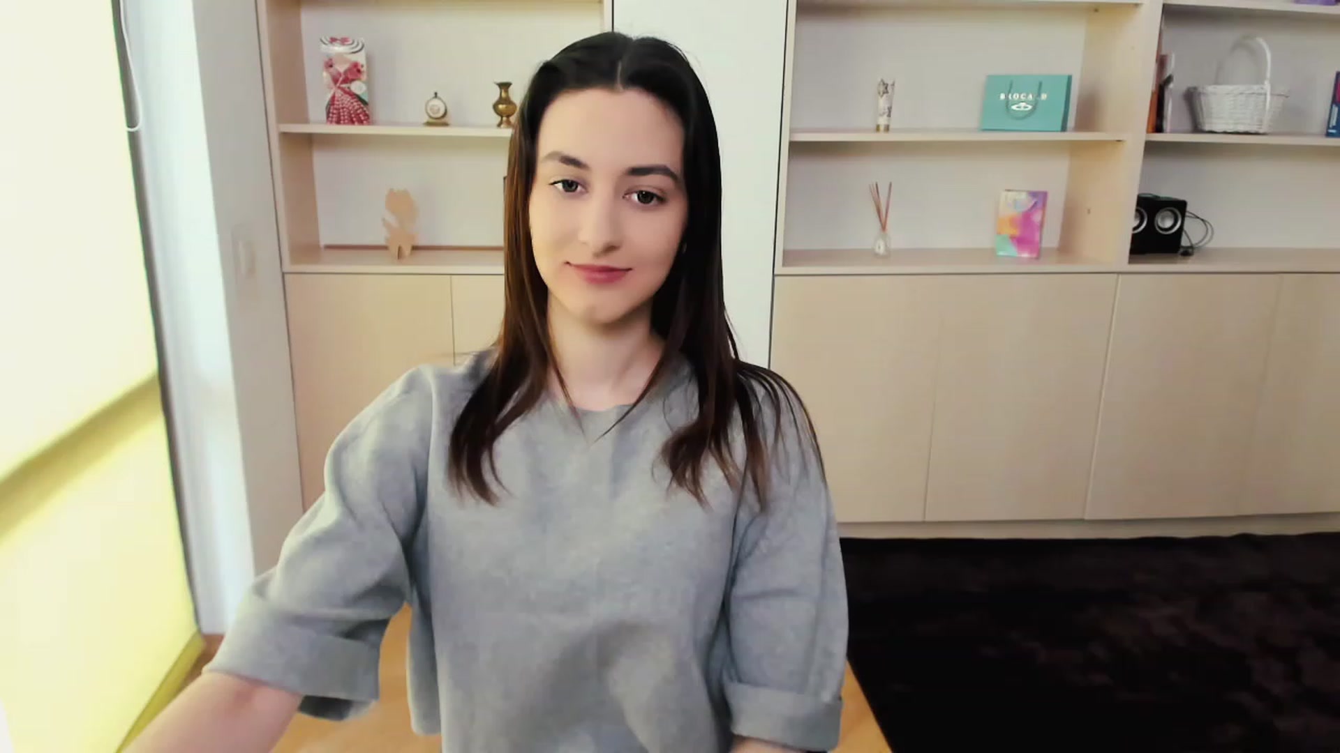 Gallery image thumbnail from RoyalKitten's myfreecams stream on, 05/04/2023, 08:12 image 20 of 20