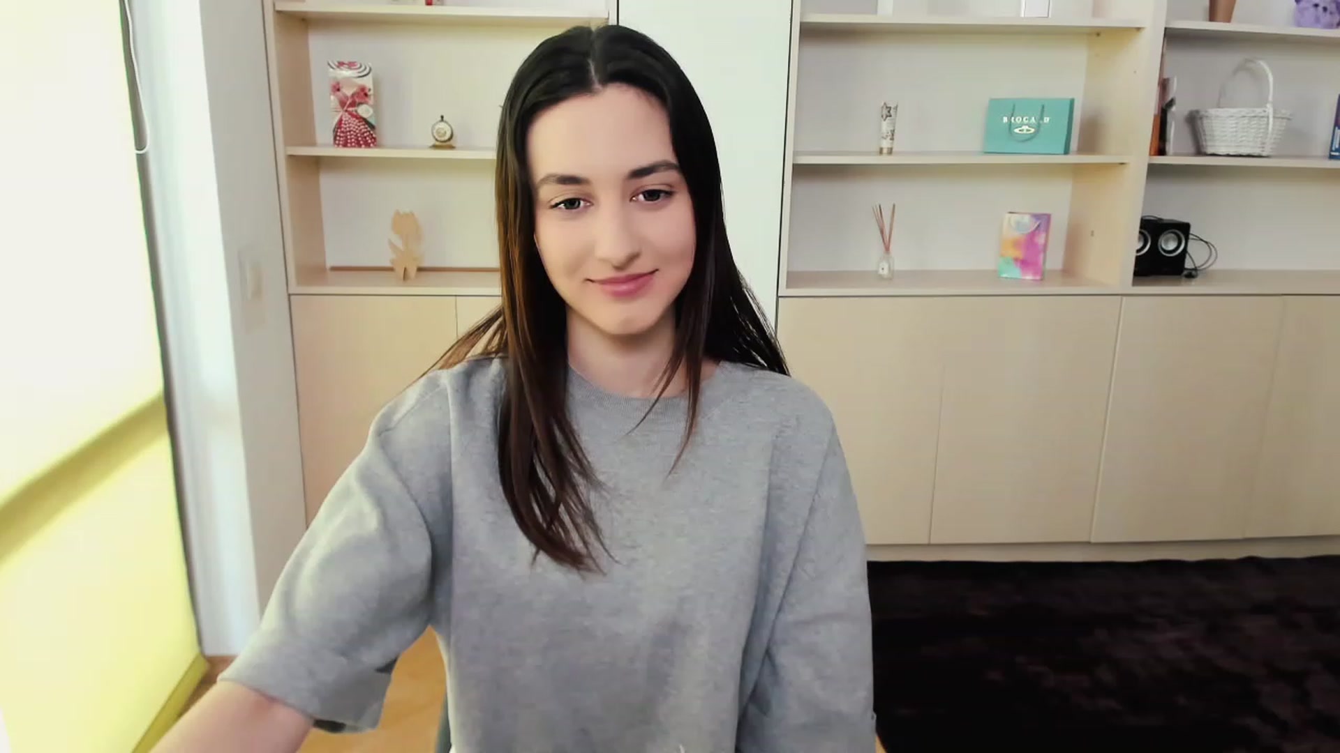 Gallery image thumbnail from RoyalKitten's myfreecams stream on, 05/04/2023, 11:22 image 19 of 20