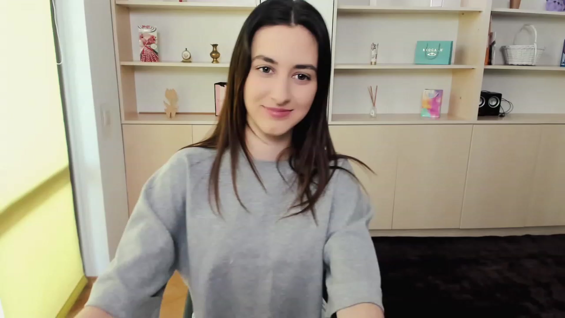 Gallery image thumbnail from RoyalKitten's myfreecams stream on, 05/04/2023, 11:22 image 3 of 20