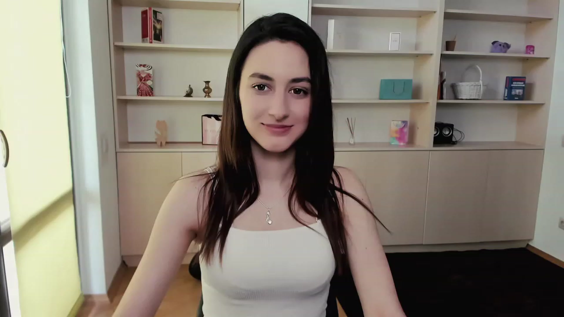 Gallery image thumbnail from RoyalKitten's myfreecams stream on, 05/08/2023, 11:44 image 10 of 20