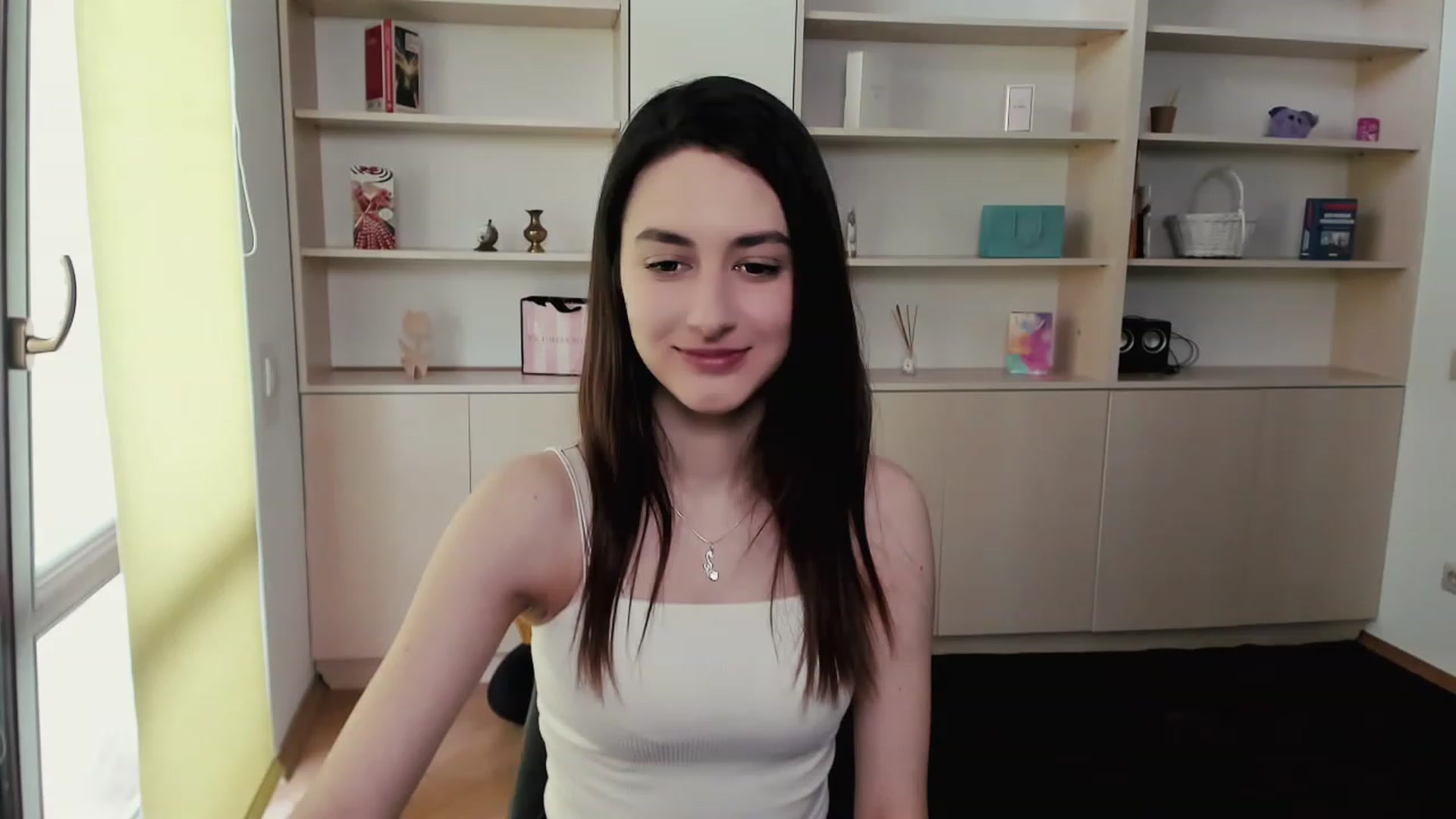 Gallery image thumbnail from RoyalKitten's myfreecams stream on, 05/08/2023, 11:44 image 1 of 20