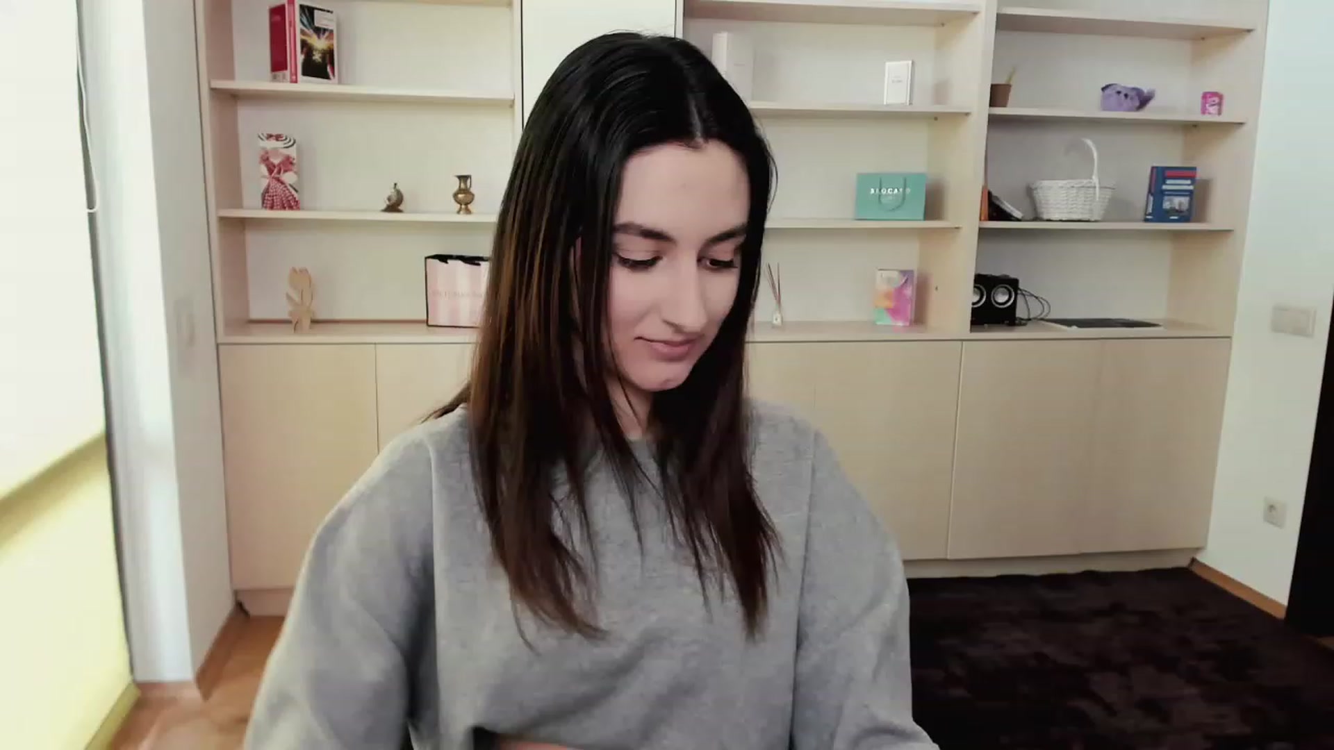 Gallery image thumbnail from RoyalKitten's myfreecams stream on, 05/10/2023, 11:09 image 1 of 20