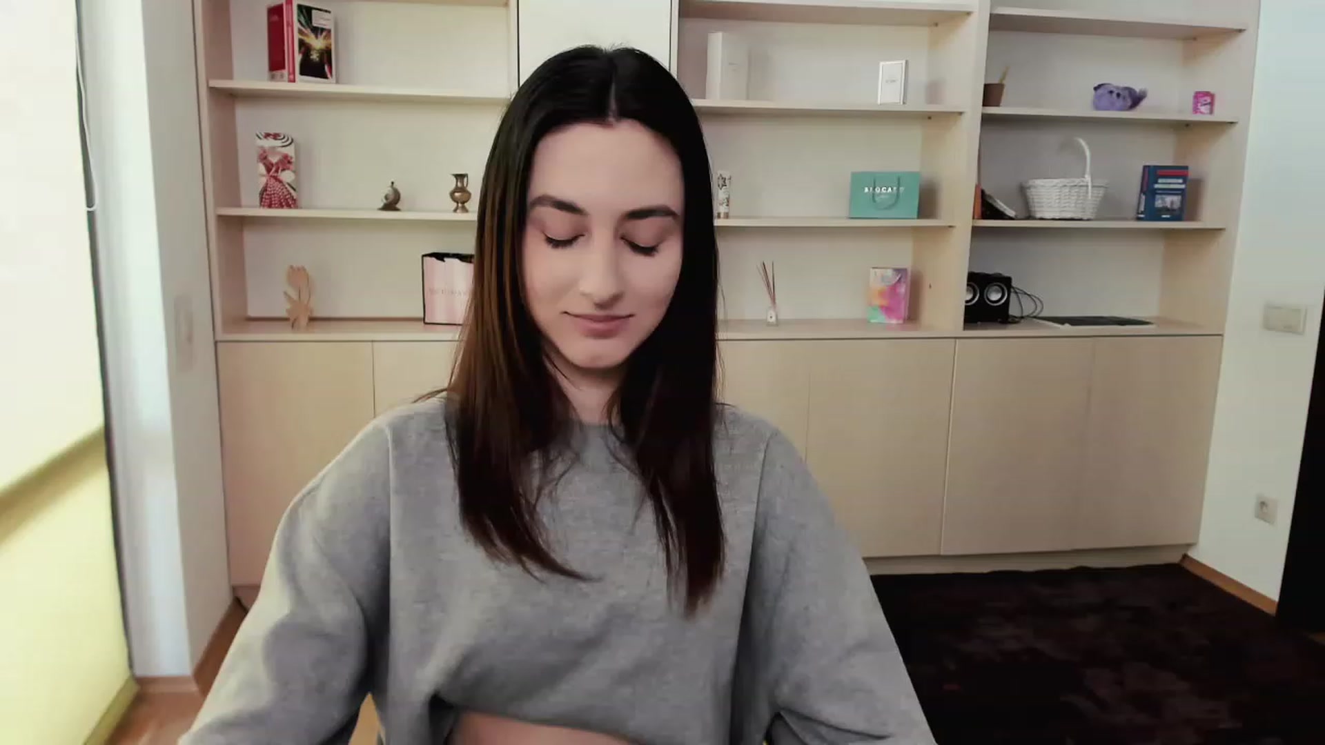 Gallery image thumbnail from RoyalKitten's myfreecams stream on, 05/10/2023, 11:09 image 3 of 20