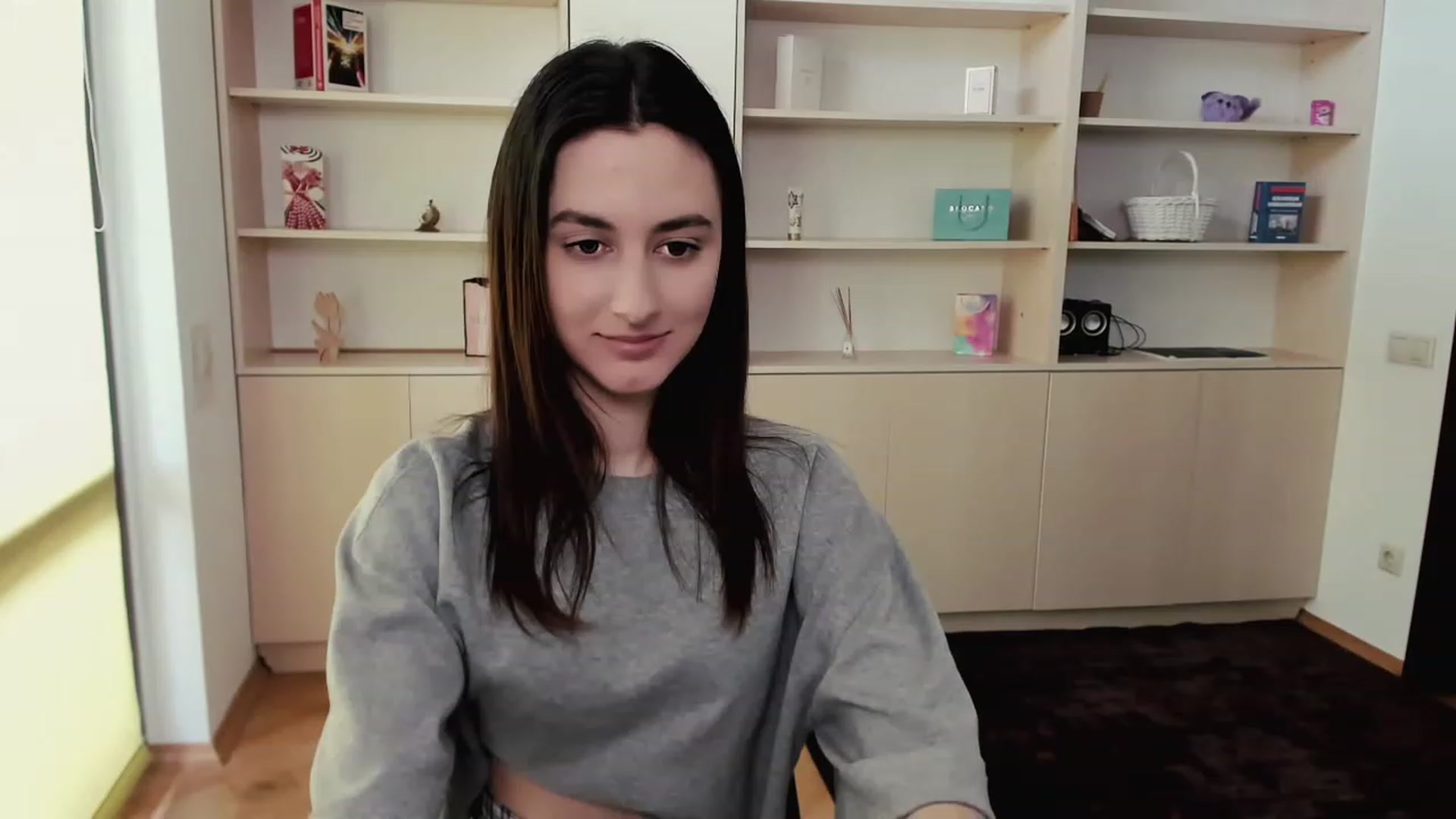 Gallery image thumbnail from RoyalKitten's myfreecams stream on, 05/10/2023, 11:09 image 17 of 20