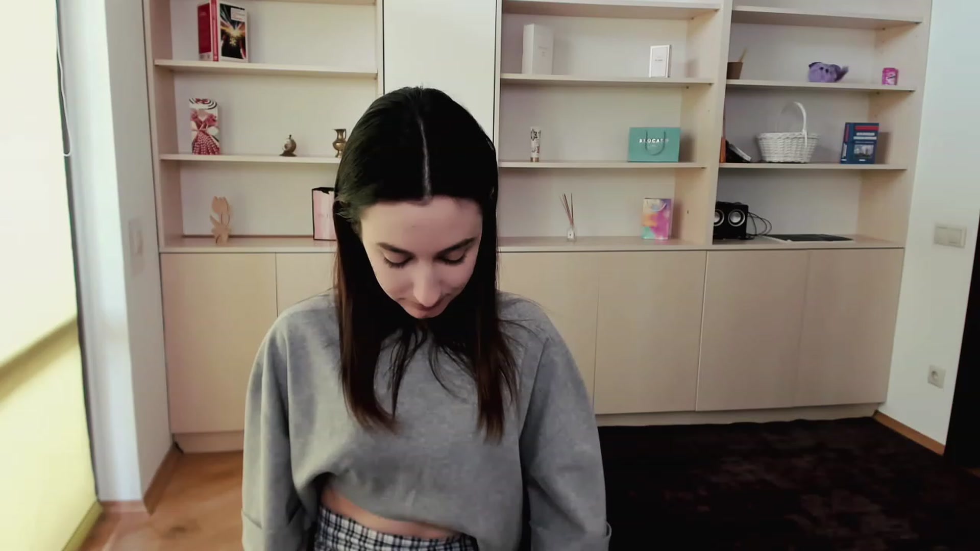 Gallery image thumbnail from RoyalKitten's myfreecams stream on, 05/10/2023, 11:09 image 19 of 20