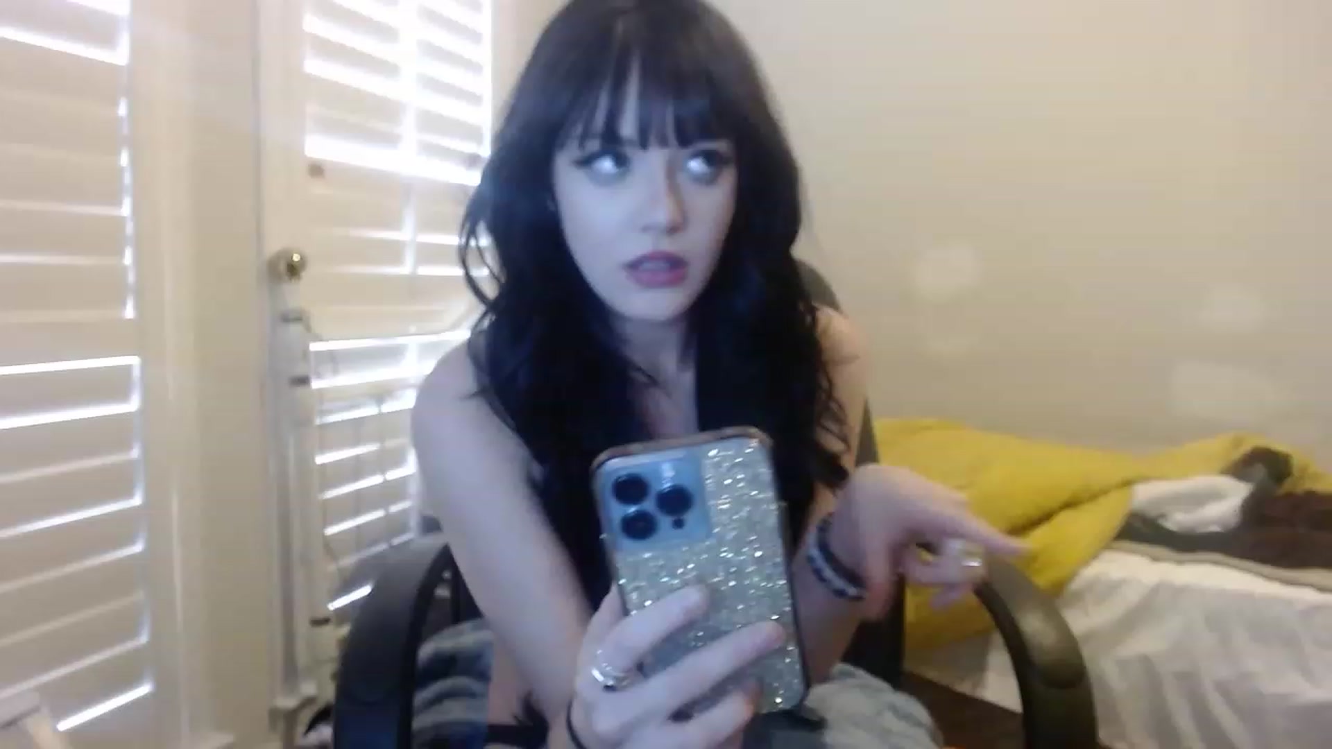 Gallery image thumbnail from Royalfwush's myfreecams stream on, 11/28/2022, 17:37 image 19 of 20