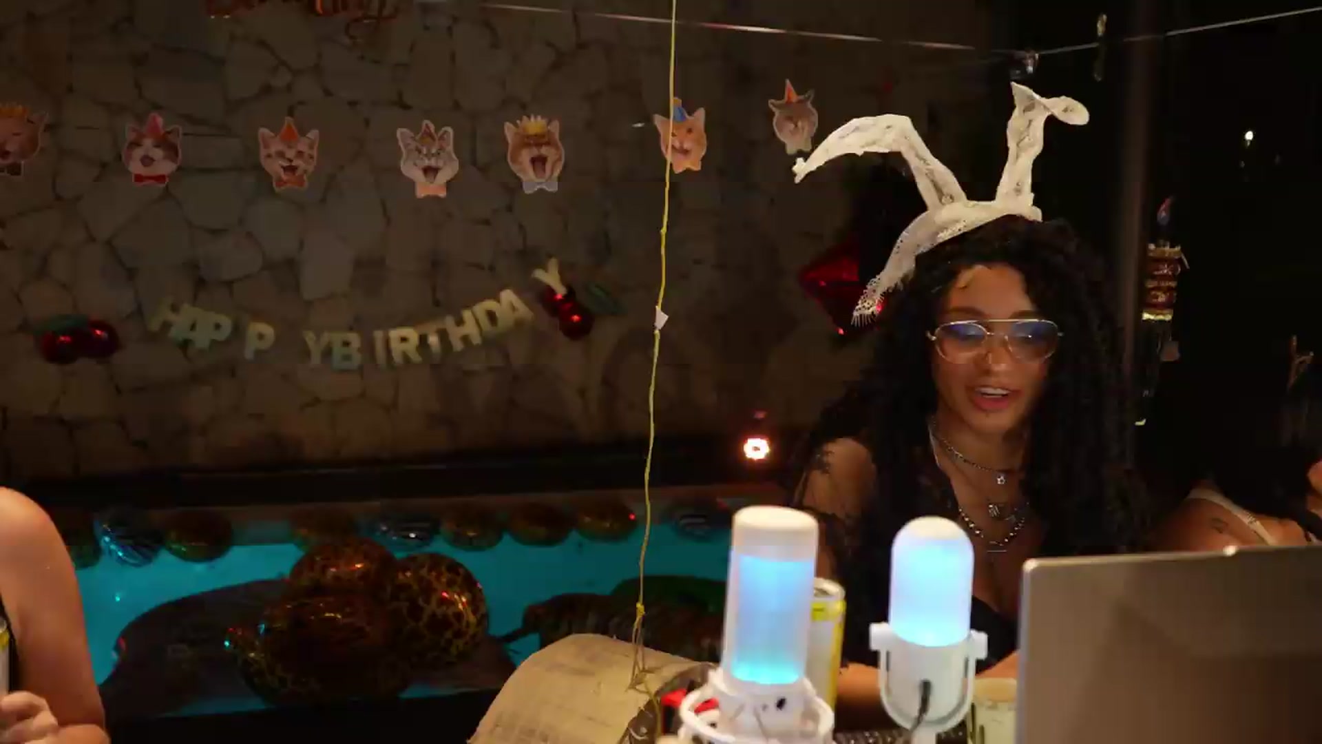 Gallery image thumbnail from RpgMona's myfreecams stream on, 05/17/2026, 07:21 image 4 of 20