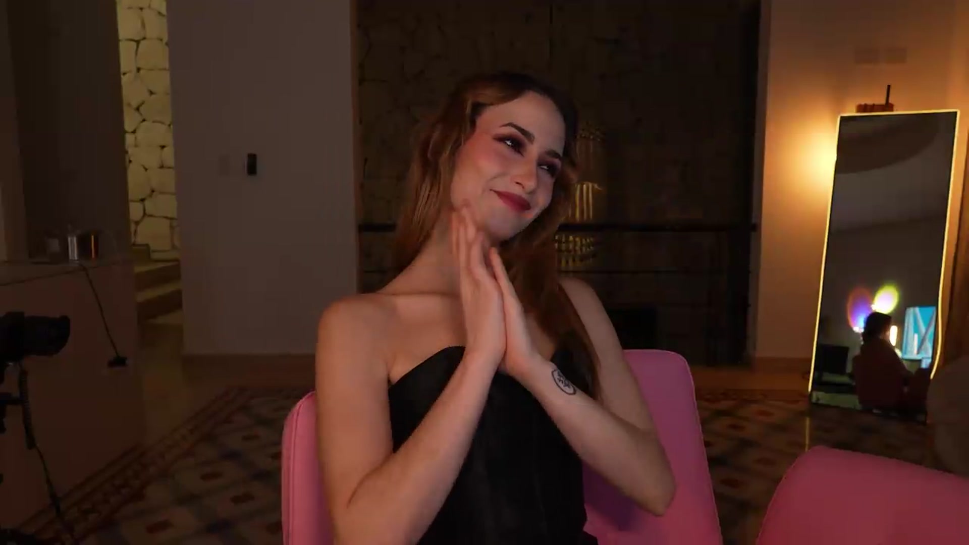 Gallery image thumbnail from RpgMona's myfreecams stream on, 05/20/2026, 05:14 image 7 of 20
