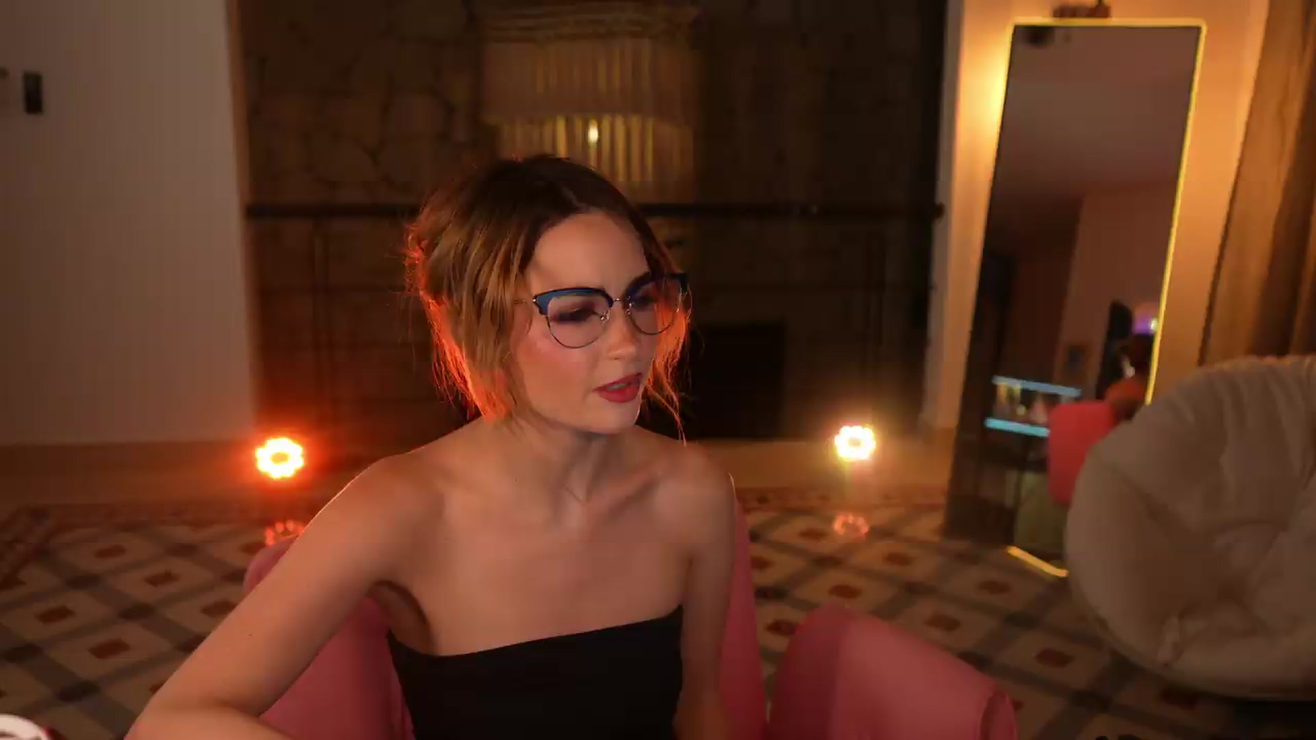 Gallery image thumbnail from RpgMona's myfreecams stream on, 06/26/2026, 06:06 image 4 of 20