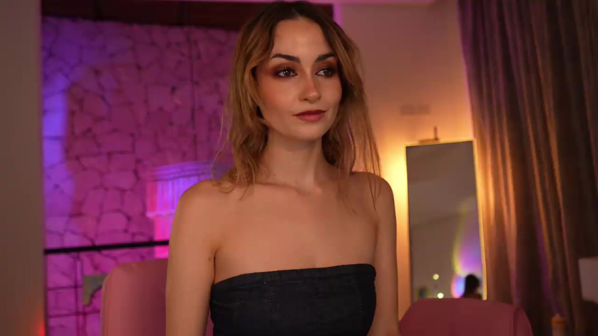 Gallery image thumbnail from RpgMona's myfreecams stream on, 07/09/2026, 04:11 image 15 of 20