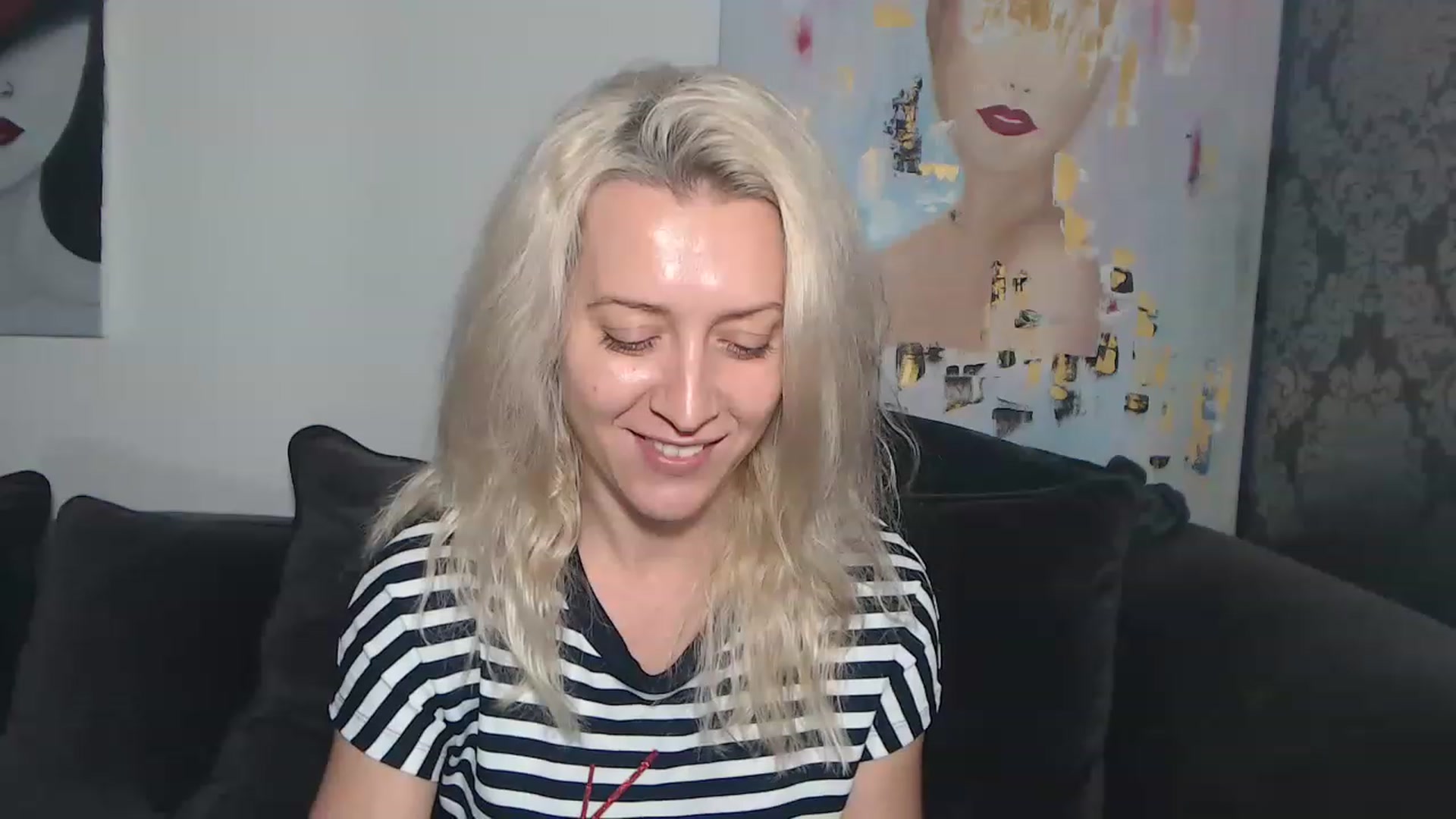 Gallery image thumbnail from RrrBecca's myfreecams stream on, 12/15/2022, 15:54 image 17 of 20