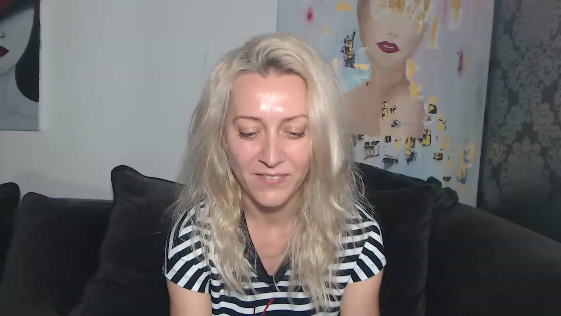 Gallery image thumbnail from RrrBecca's myfreecams stream on, 12/15/2022, 15:54 image 8 of 20