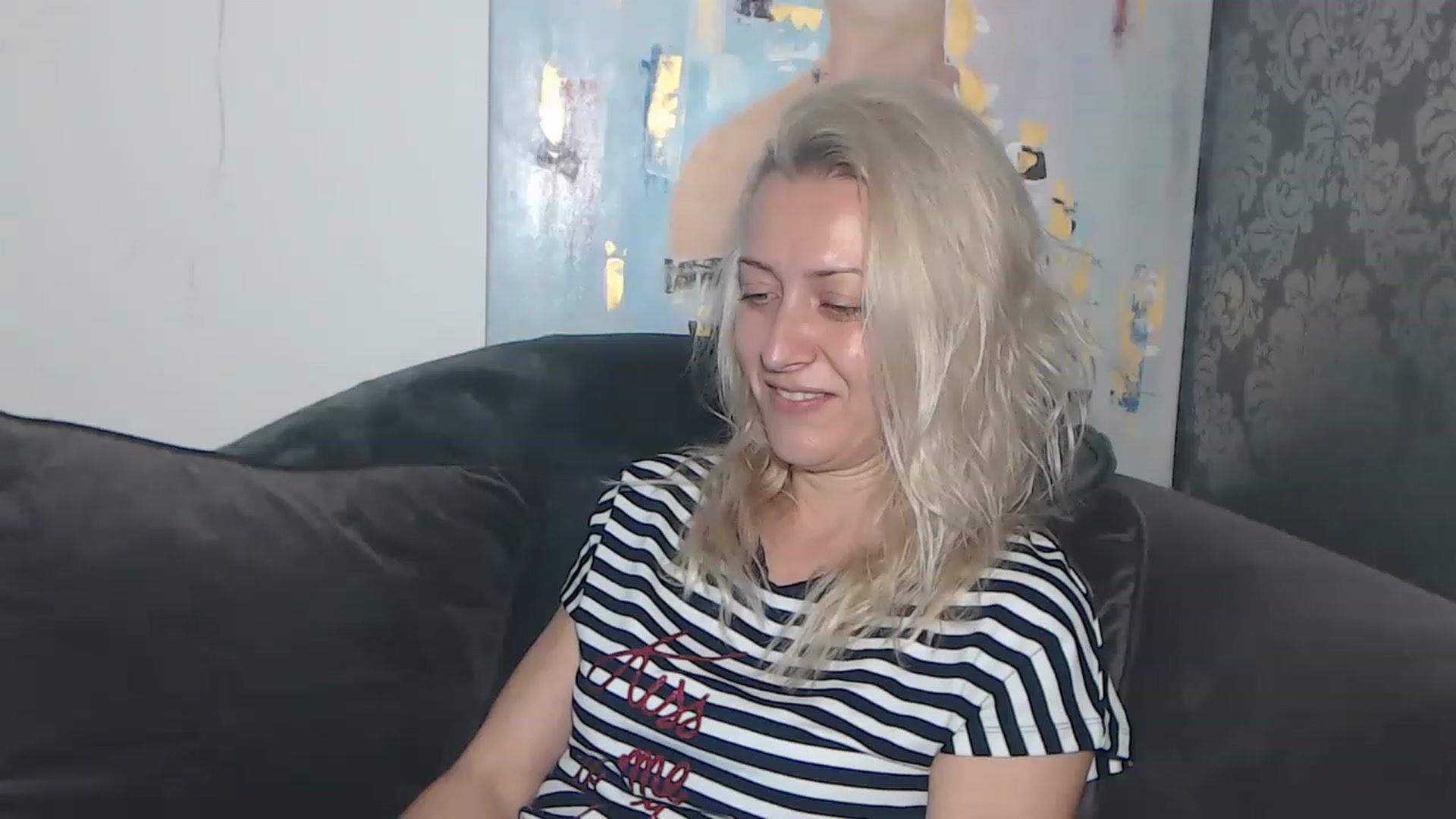 Gallery image thumbnail from RrrBecca's myfreecams stream on, 12/15/2022, 18:17 image 4 of 20