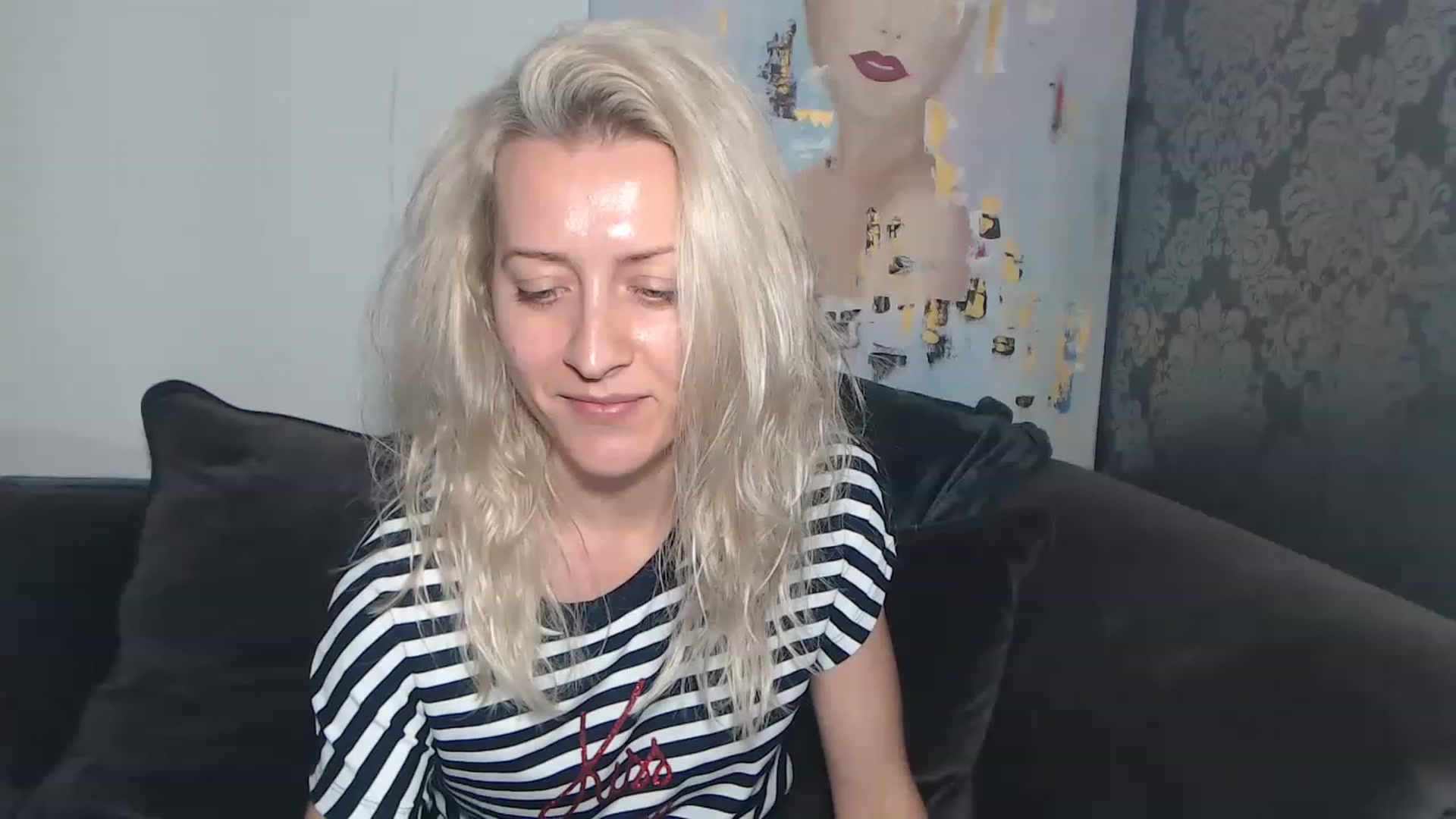 Gallery image thumbnail from RrrBecca's myfreecams stream on, 12/15/2022, 18:17 image 20 of 20