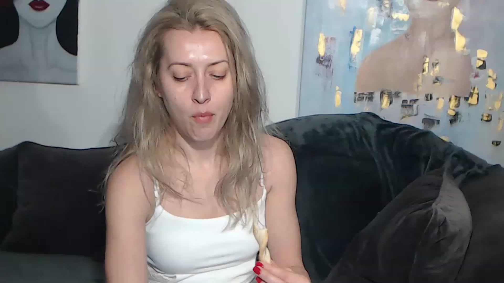 Gallery image thumbnail from RrrBecca's myfreecams stream on, 02/07/2023, 14:11 image 8 of 20