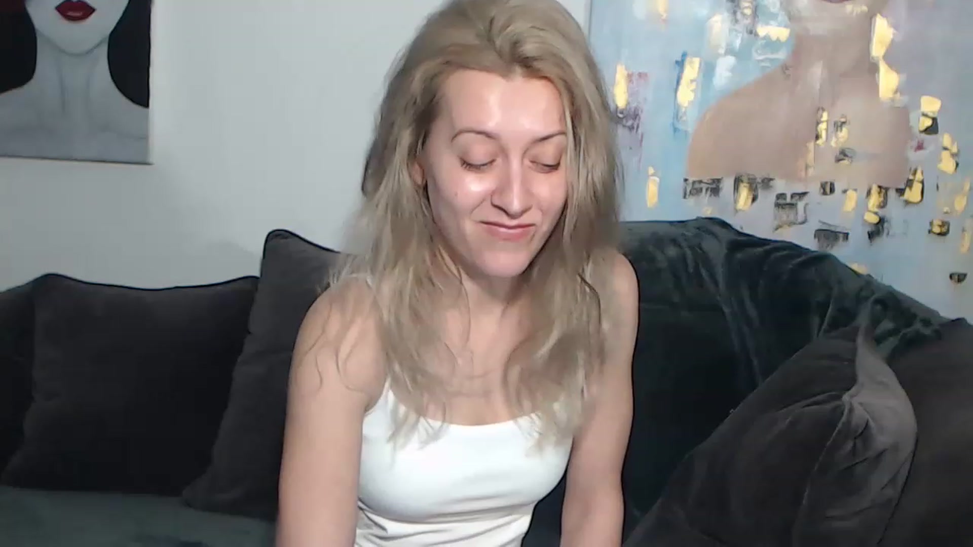 Gallery image thumbnail from RrrBecca's myfreecams stream on, 02/07/2023, 14:11 image 15 of 20
