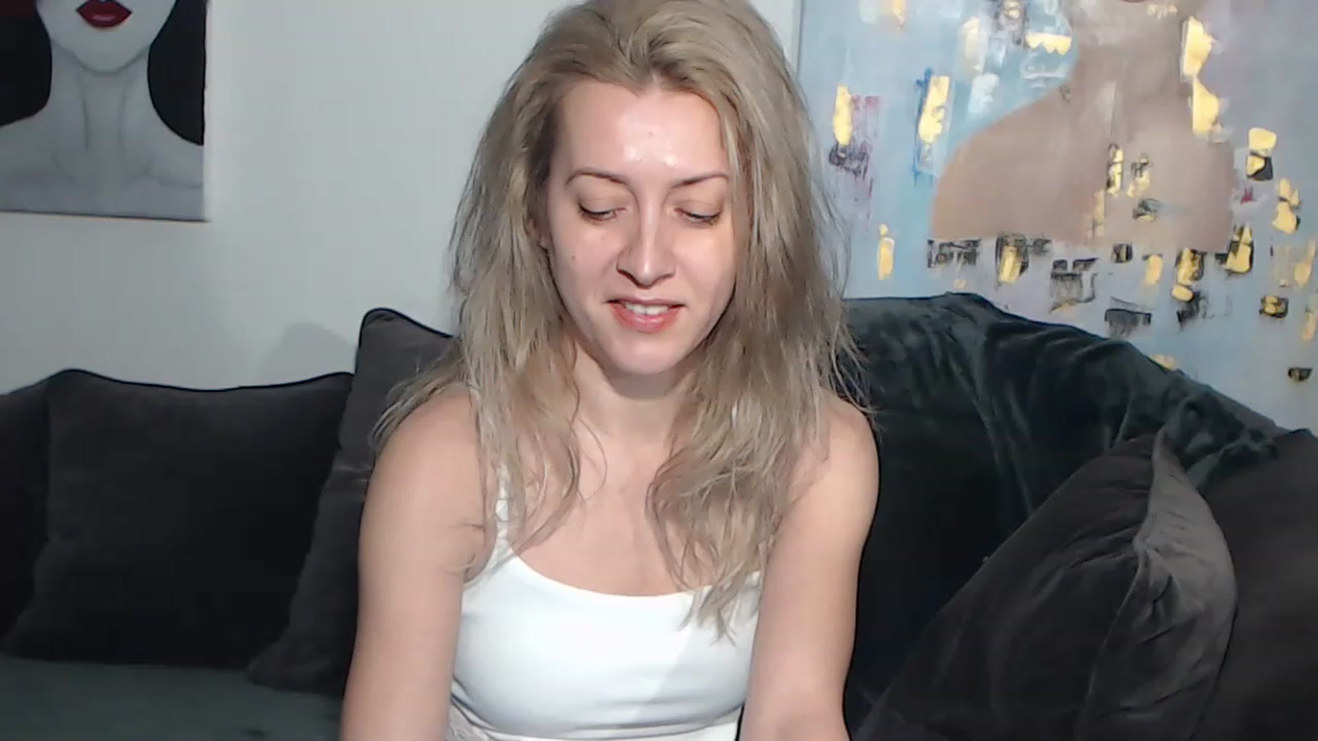 Gallery image thumbnail from RrrBecca's myfreecams stream on, 02/07/2023, 14:11 image 4 of 20
