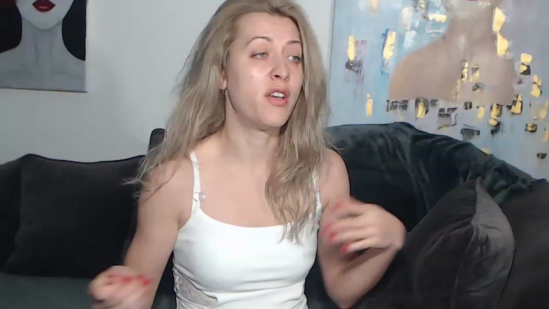 Gallery image thumbnail from RrrBecca's myfreecams stream on, 02/07/2023, 14:11 image 3 of 20