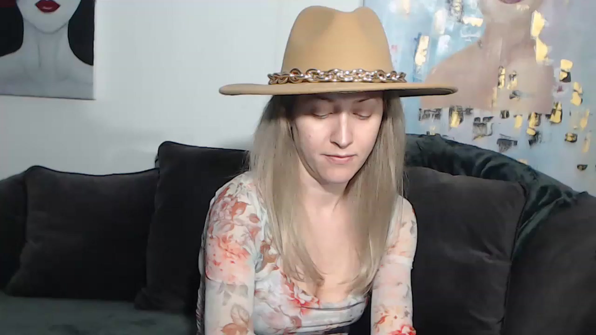 Gallery image thumbnail from RrrBecca's myfreecams stream on, 02/09/2023, 14:36 image 18 of 20