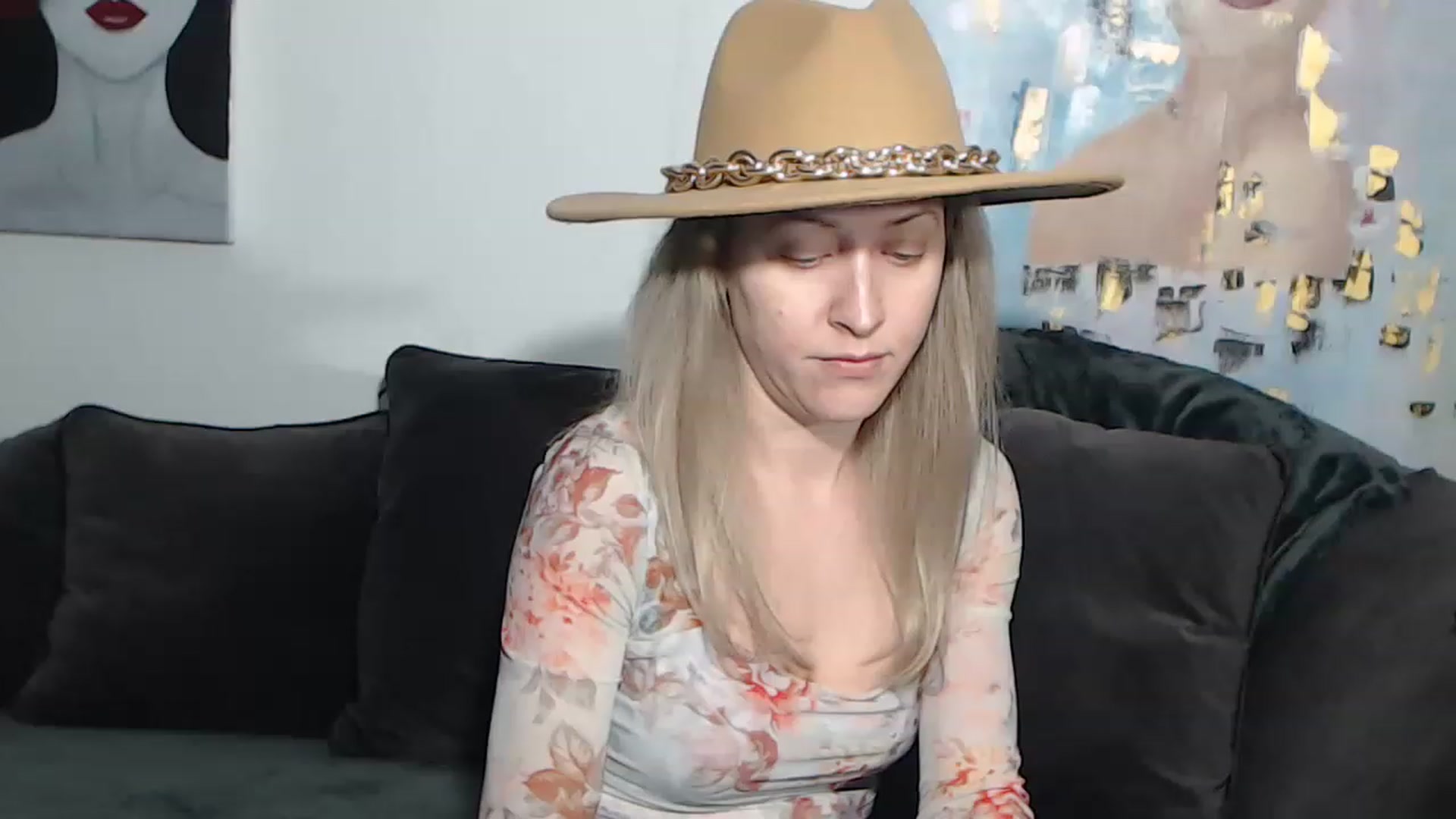 Gallery image thumbnail from RrrBecca's myfreecams stream on, 02/09/2023, 14:36 image 16 of 20