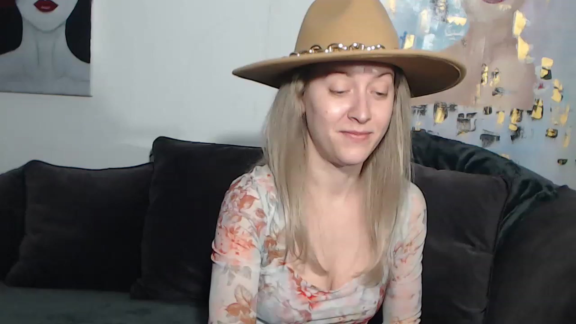 Gallery image thumbnail from RrrBecca's myfreecams stream on, 02/09/2023, 14:36 image 8 of 20